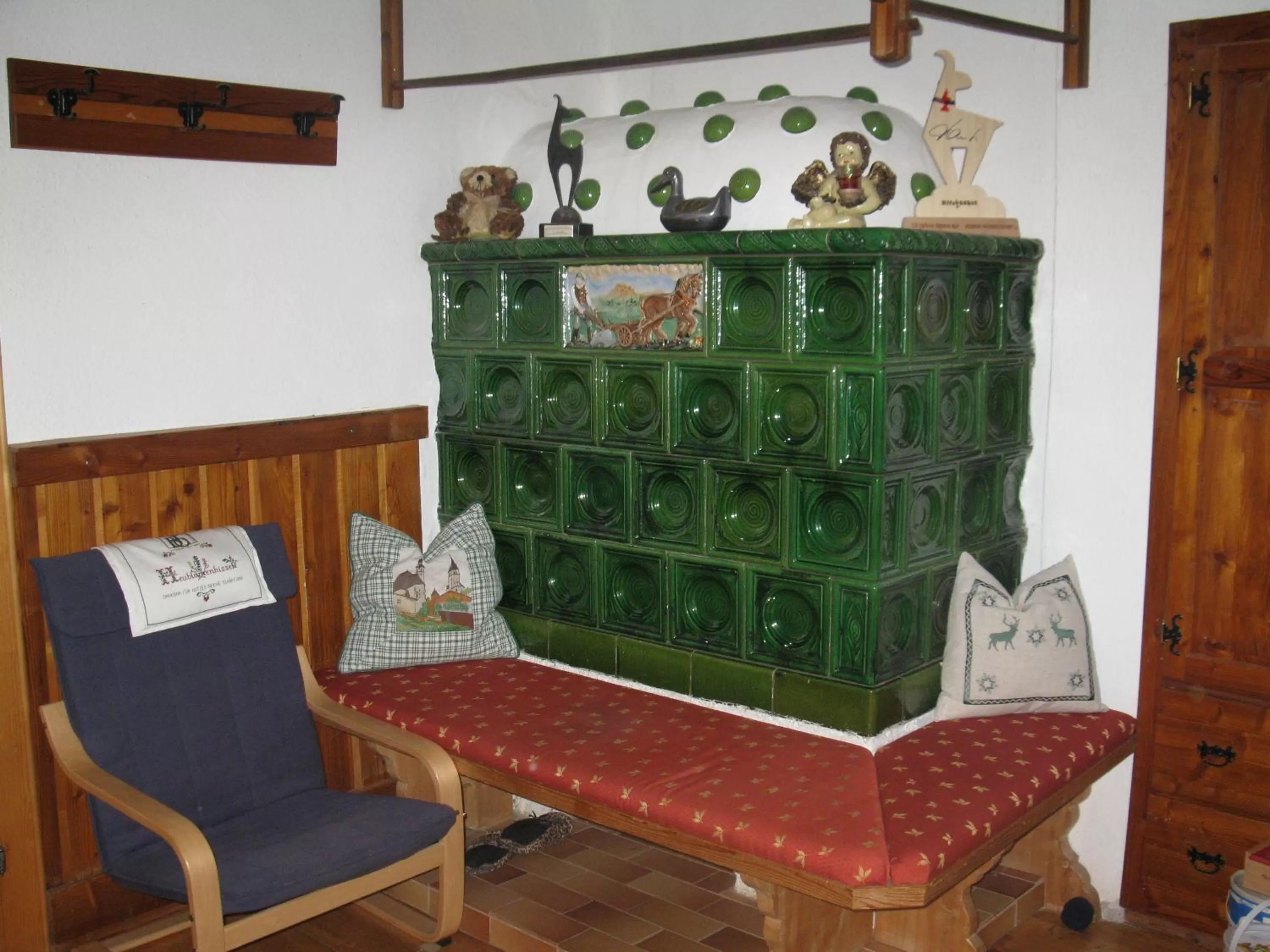 Communal lounge/ TV room in Malernhof