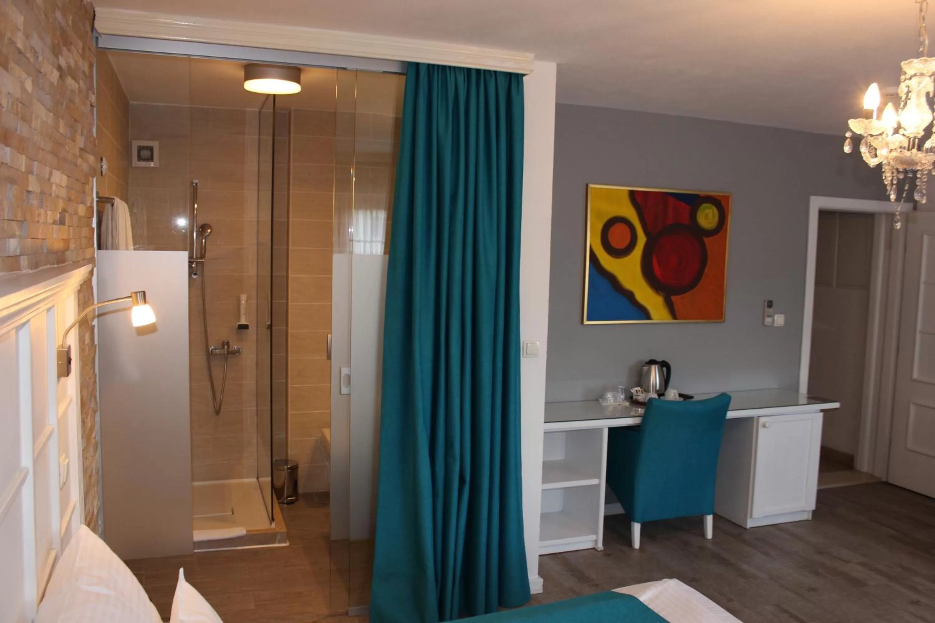 Bathroom, Bed in Hotel-Restaurant Kriva Ćuprija