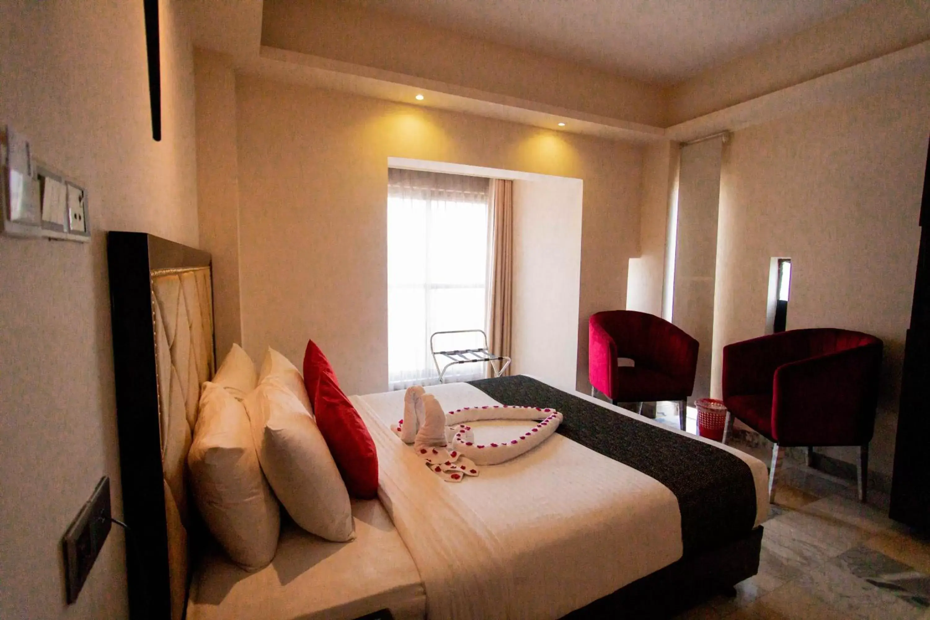 Deluxe Room - single occupancy in The Elite Residence Dhaka Deluxe Room - single occupancy in The Elite Residence Dhaka