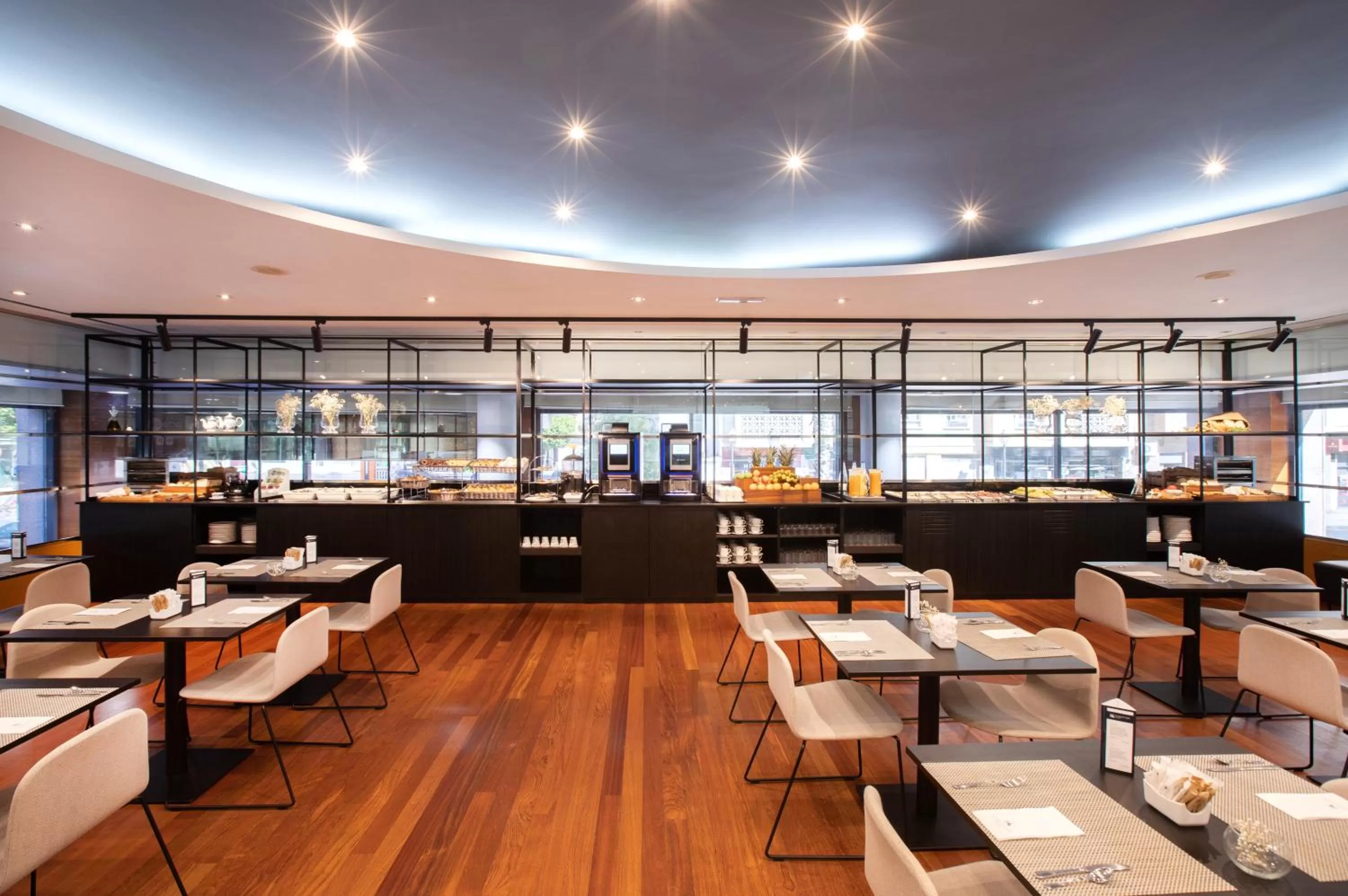 Restaurant/places to eat in Eurostars Acteón