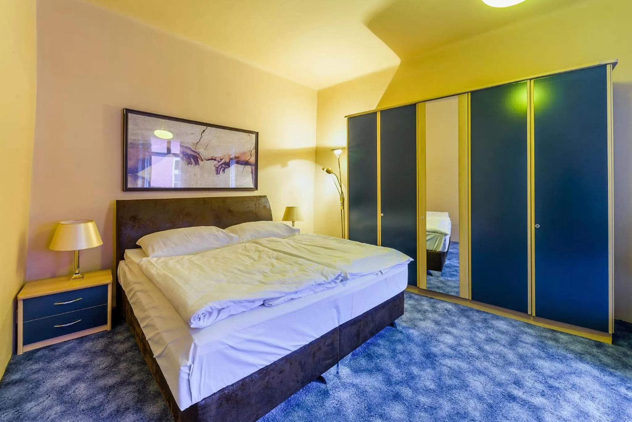 Photo of the whole room, Bed in Residence Seven Angels