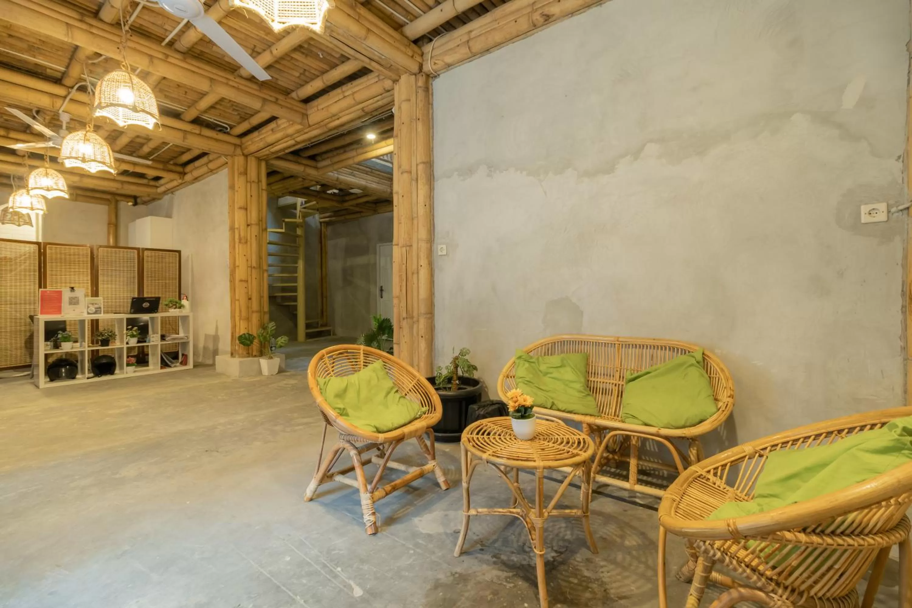 Urbanview Ta-ke Residence Blok M