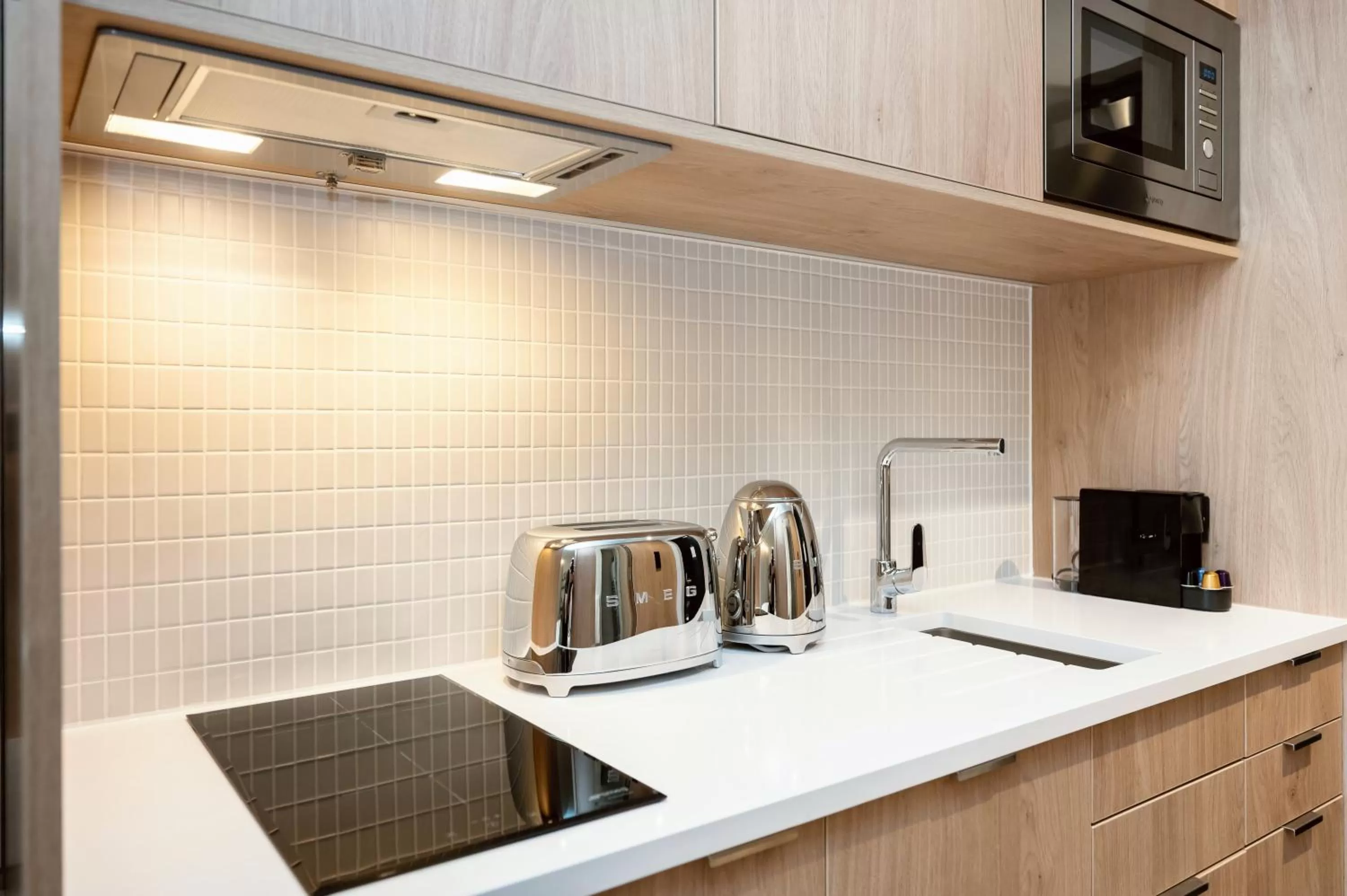 Kitchen or kitchenette in Wilde Aparthotels Manchester City Centre