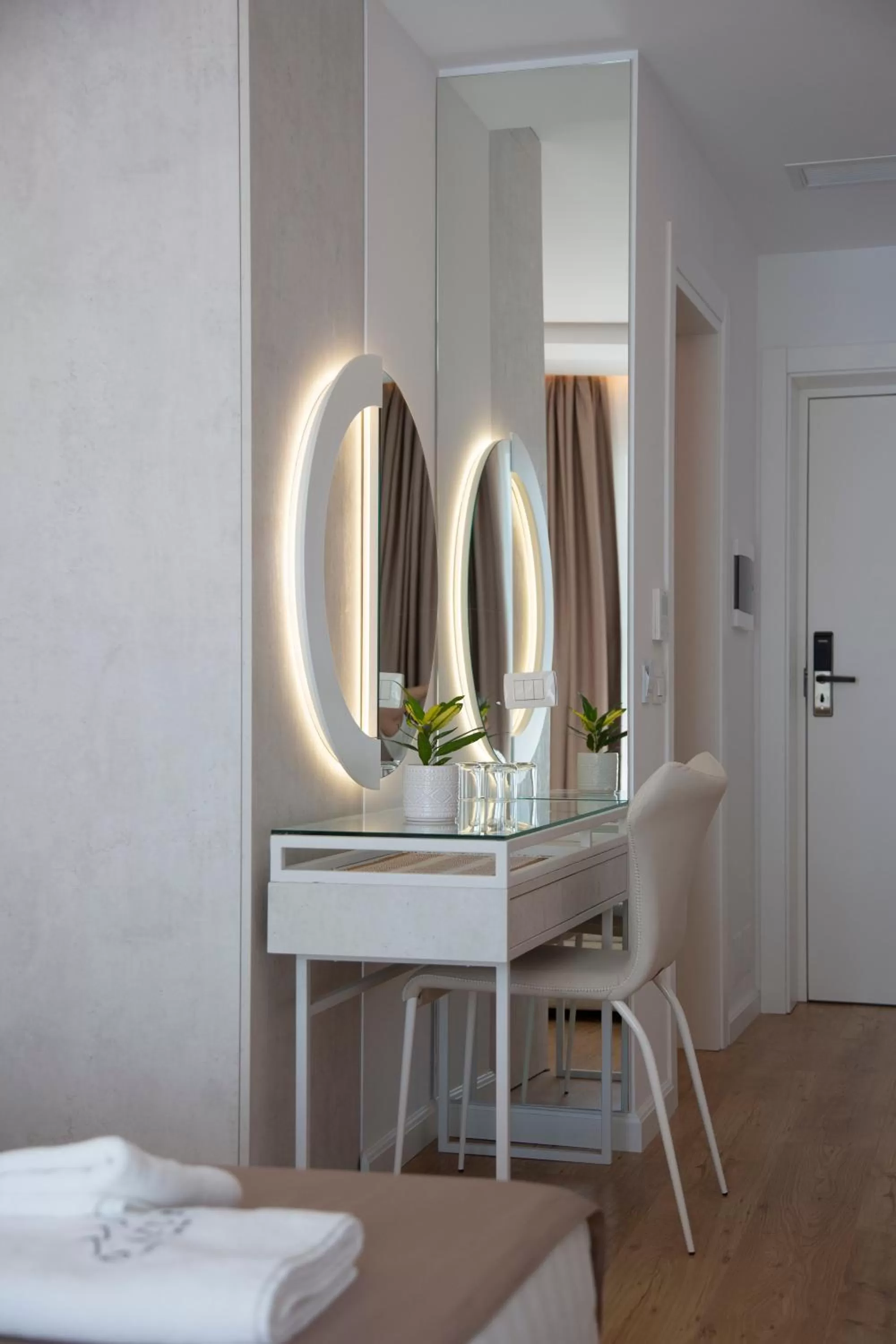 Dining Area in Dazur Coast Resort