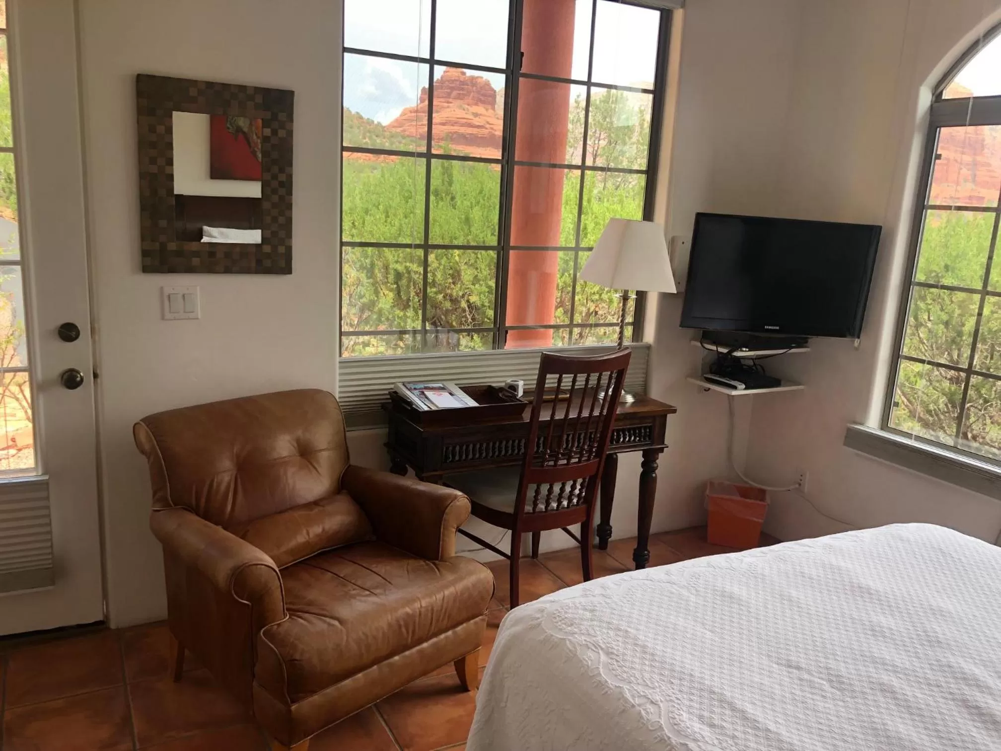 Bed in The Penrose Bed & Breakfast