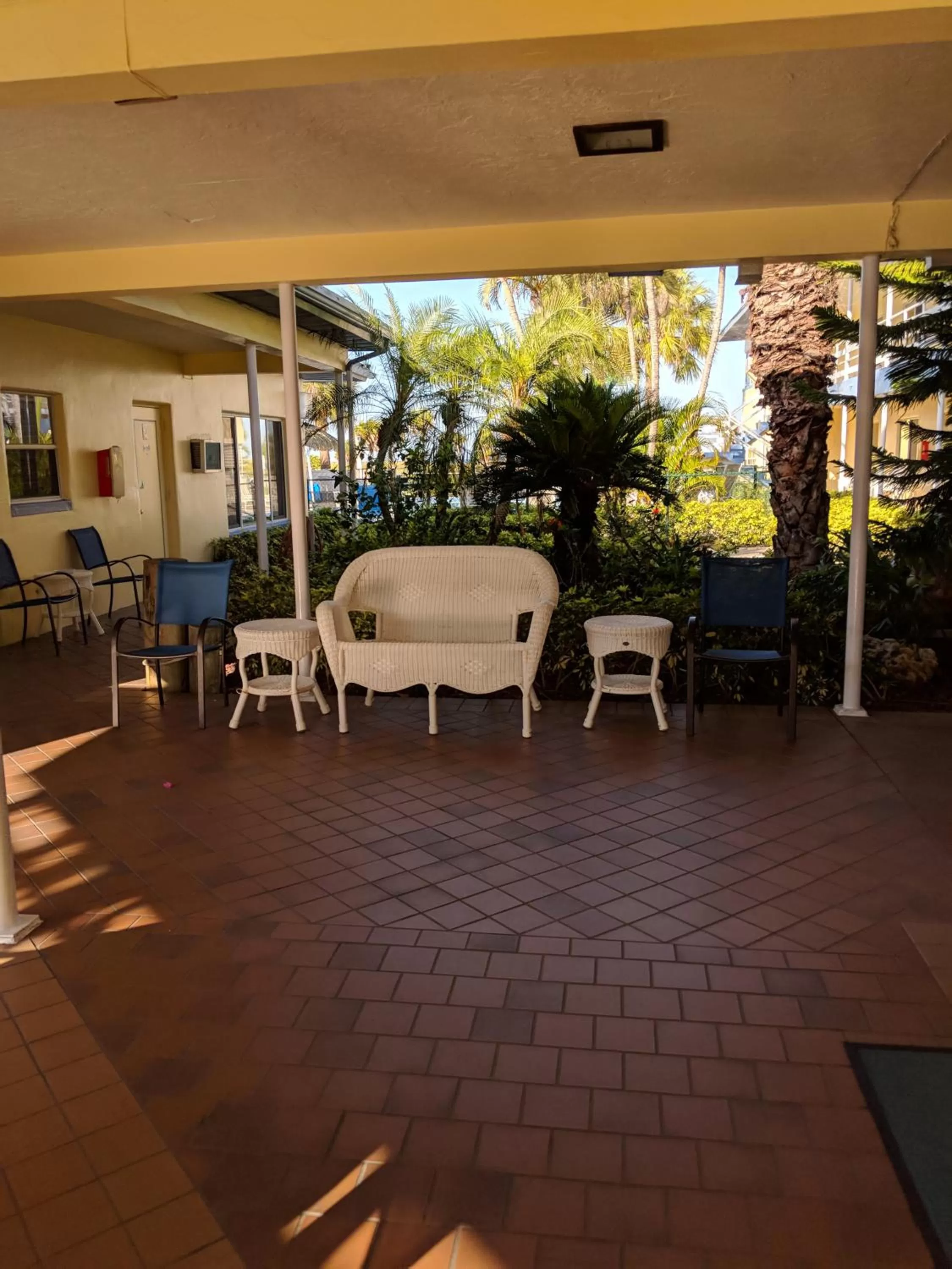 Patio in Arvilla Motel