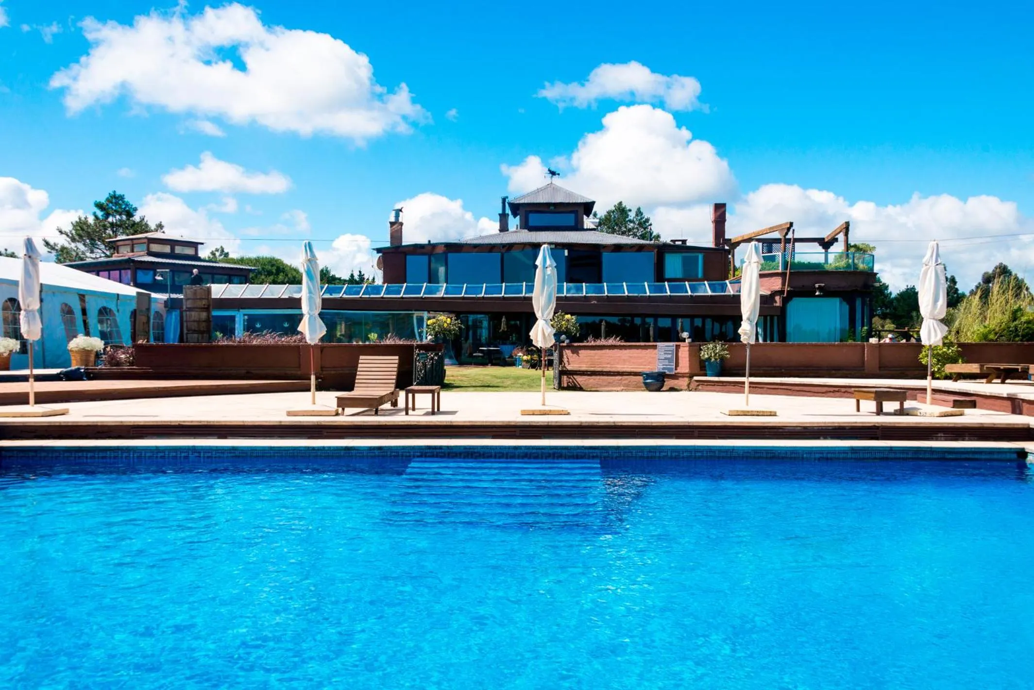 Property building, Swimming Pool in Las Cumbres Hotel