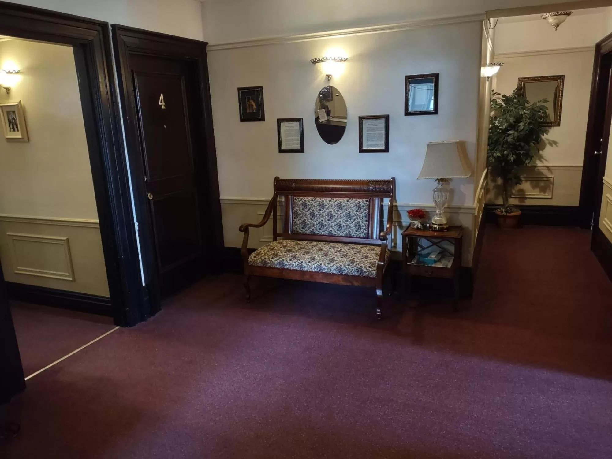 Seating area in The King George Inn