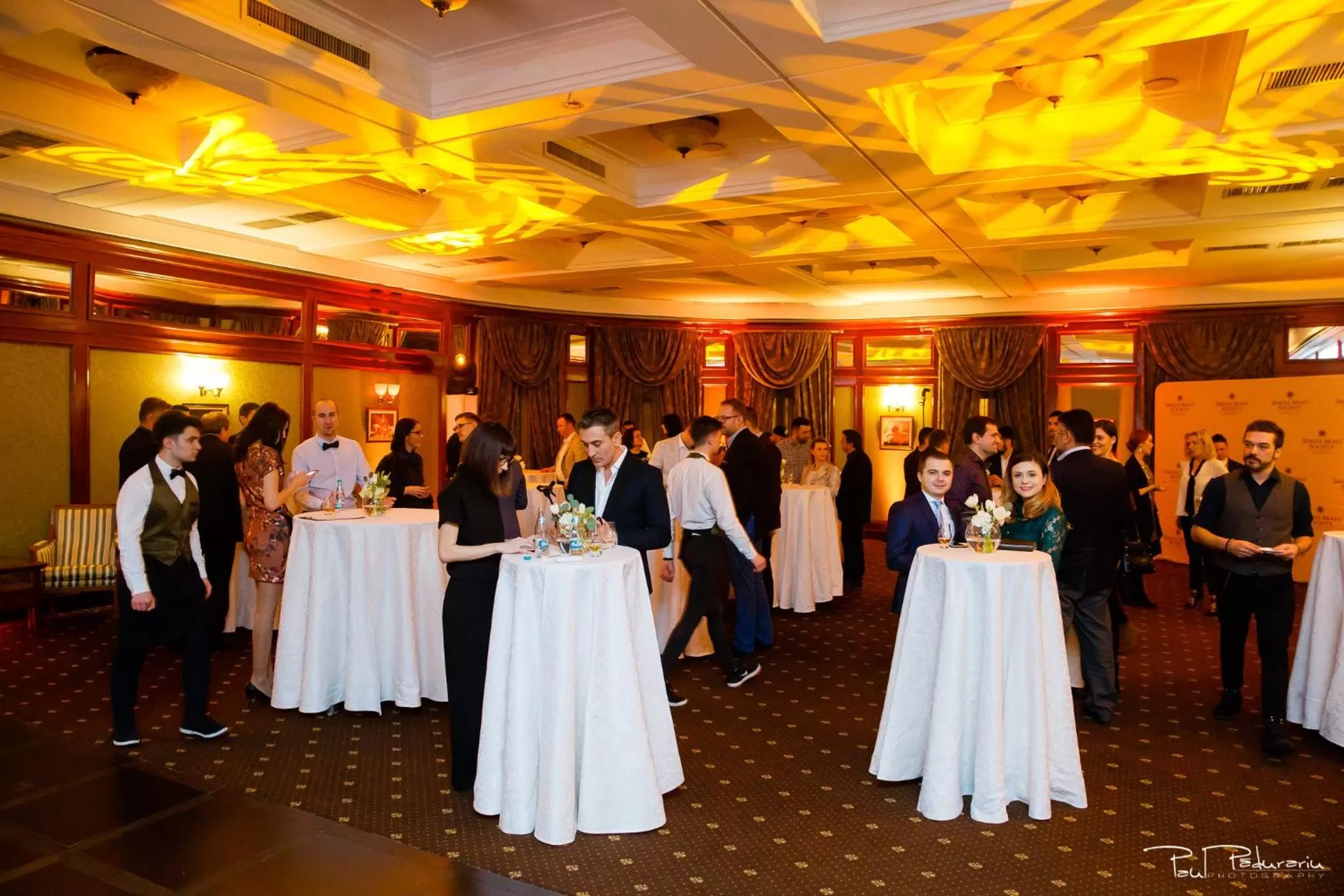 Restaurant/places to eat, Banquet Facilities in Hotel Select