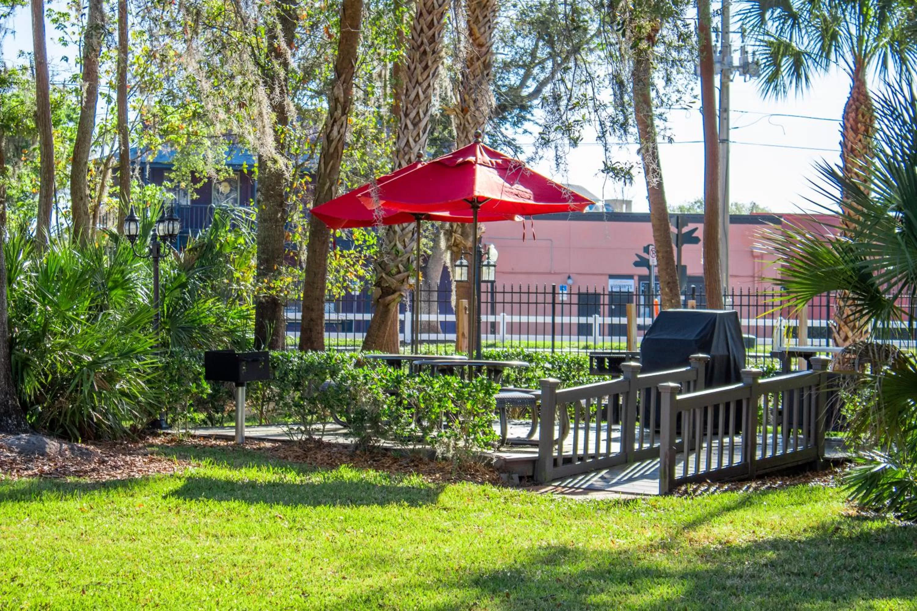 BBQ facilities in Barefoot'n Resort