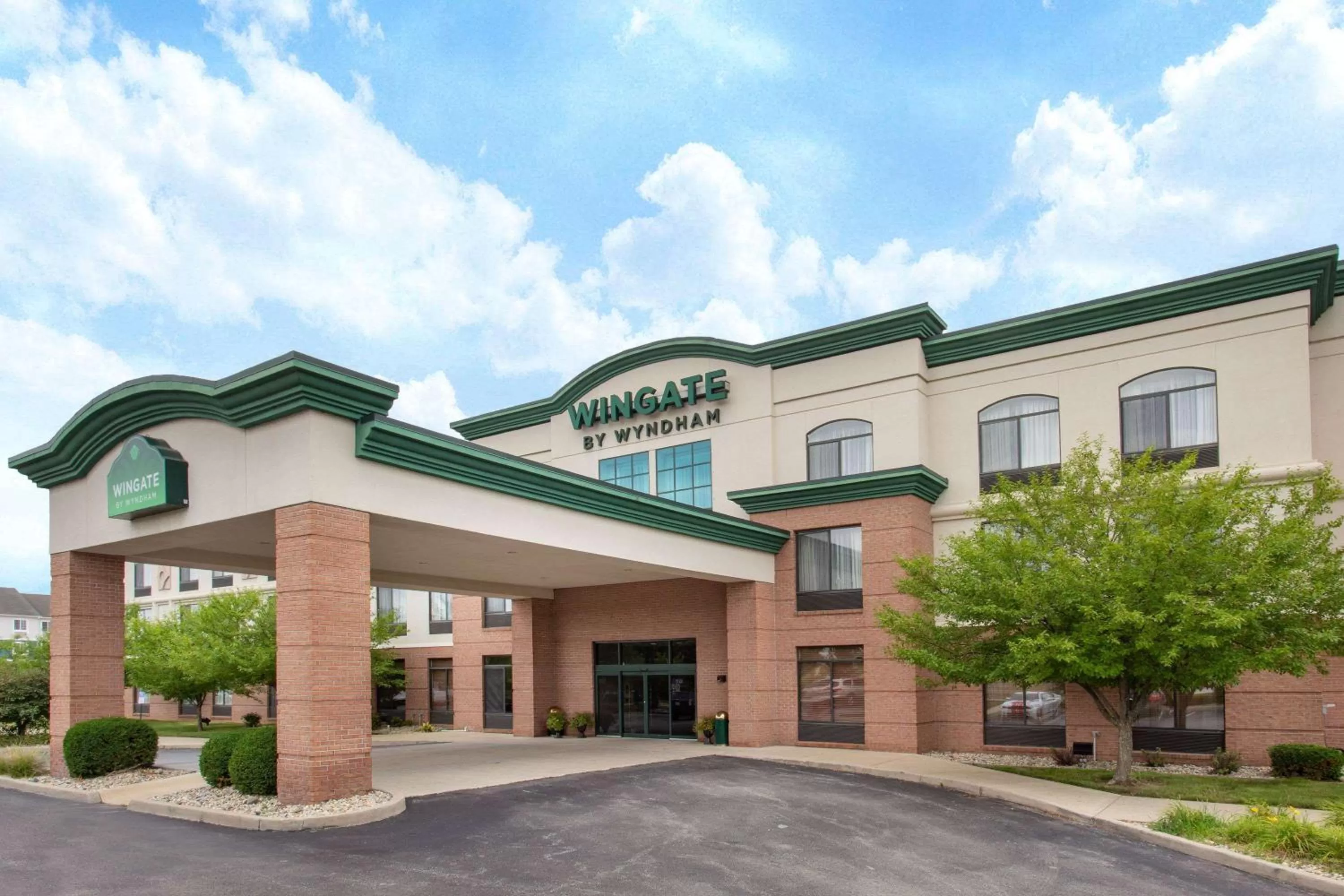 Property building in Wingate by Wyndham Indianapolis Airport Plainfield