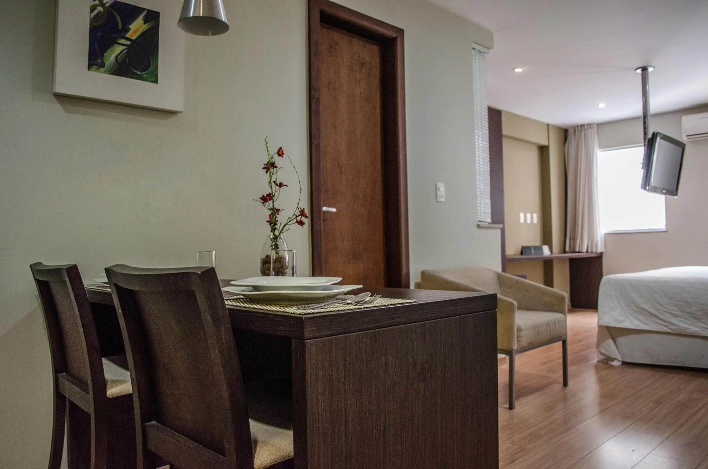 Seating area, Bed in Mont Blanc Apart Hotel - Duque de Caxias