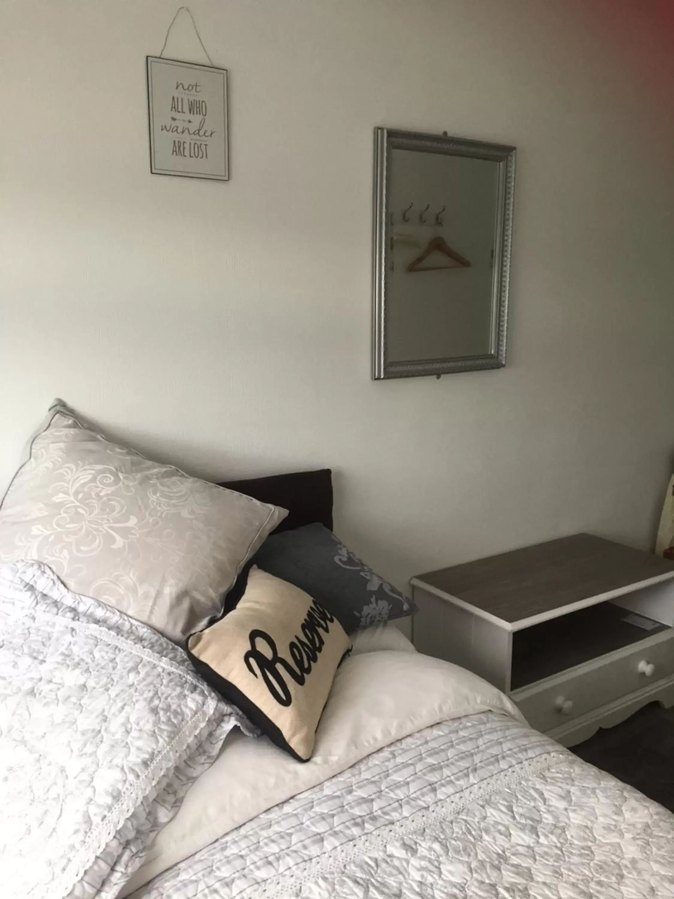 Double Room in Southend Airport Bed & Breakfast Double Room in Southend Airport Bed & Breakfast