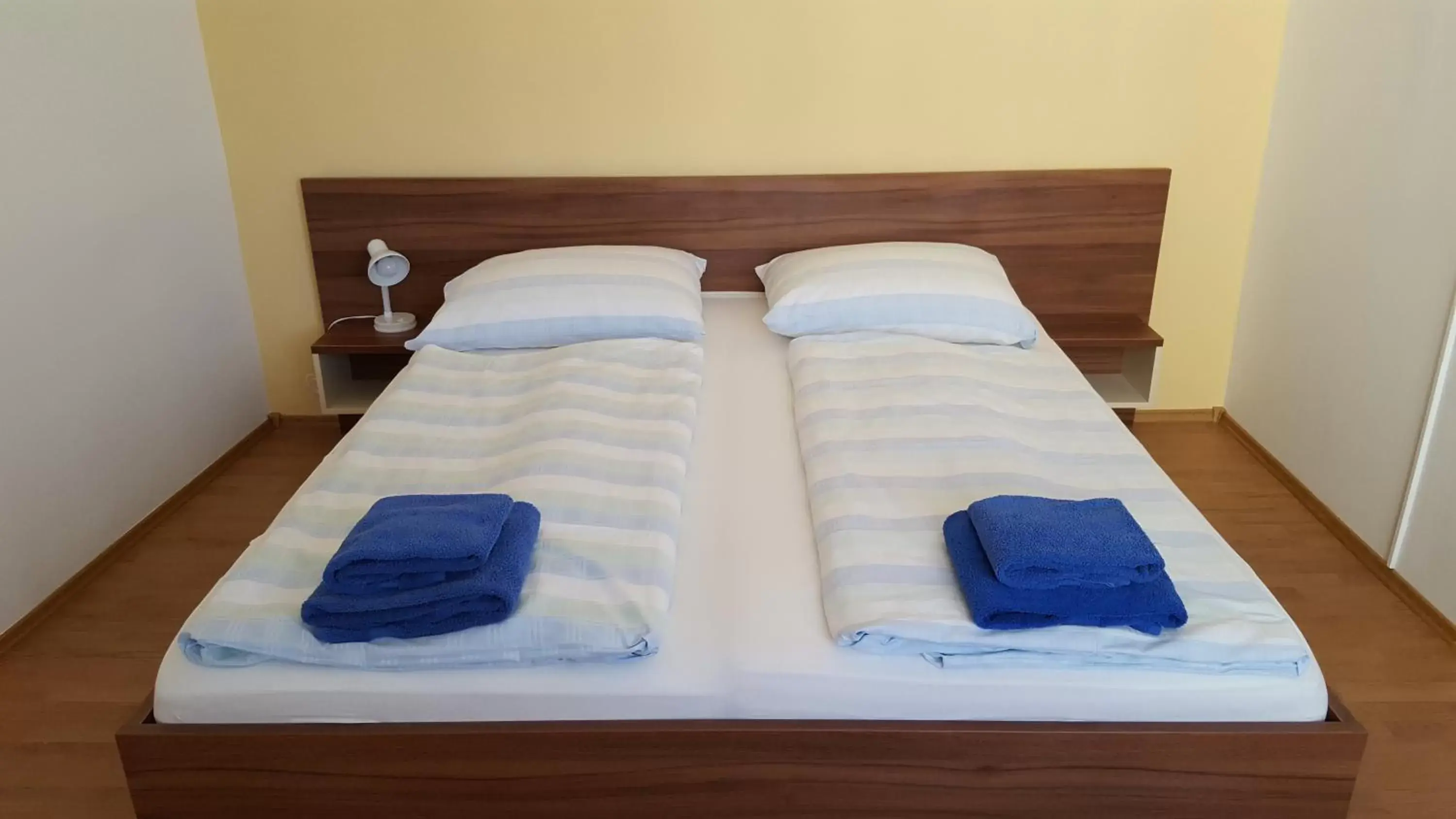 Double or Twin Room in Pension Haus Nova Double or Twin Room in Pension Haus Nova