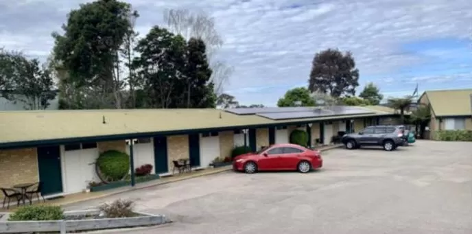 Property building in Orbost Country Man Motor Inn