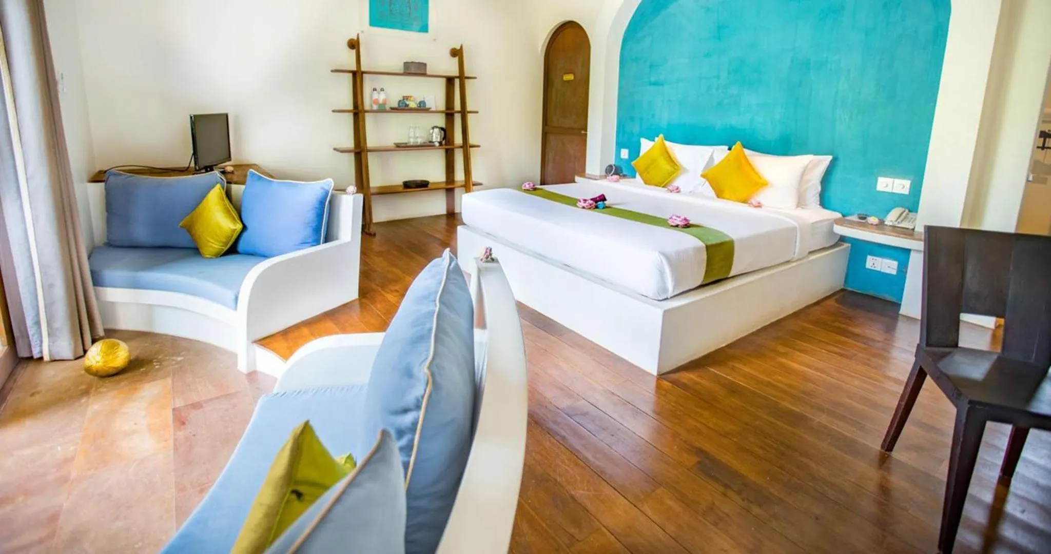 Bed in Navutu Dreams Resort & Wellness Retreat