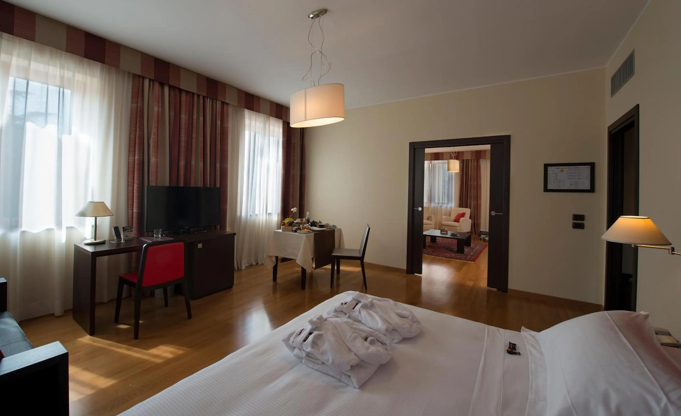 Photo of the whole room, Bed in Hotel Guglielmo