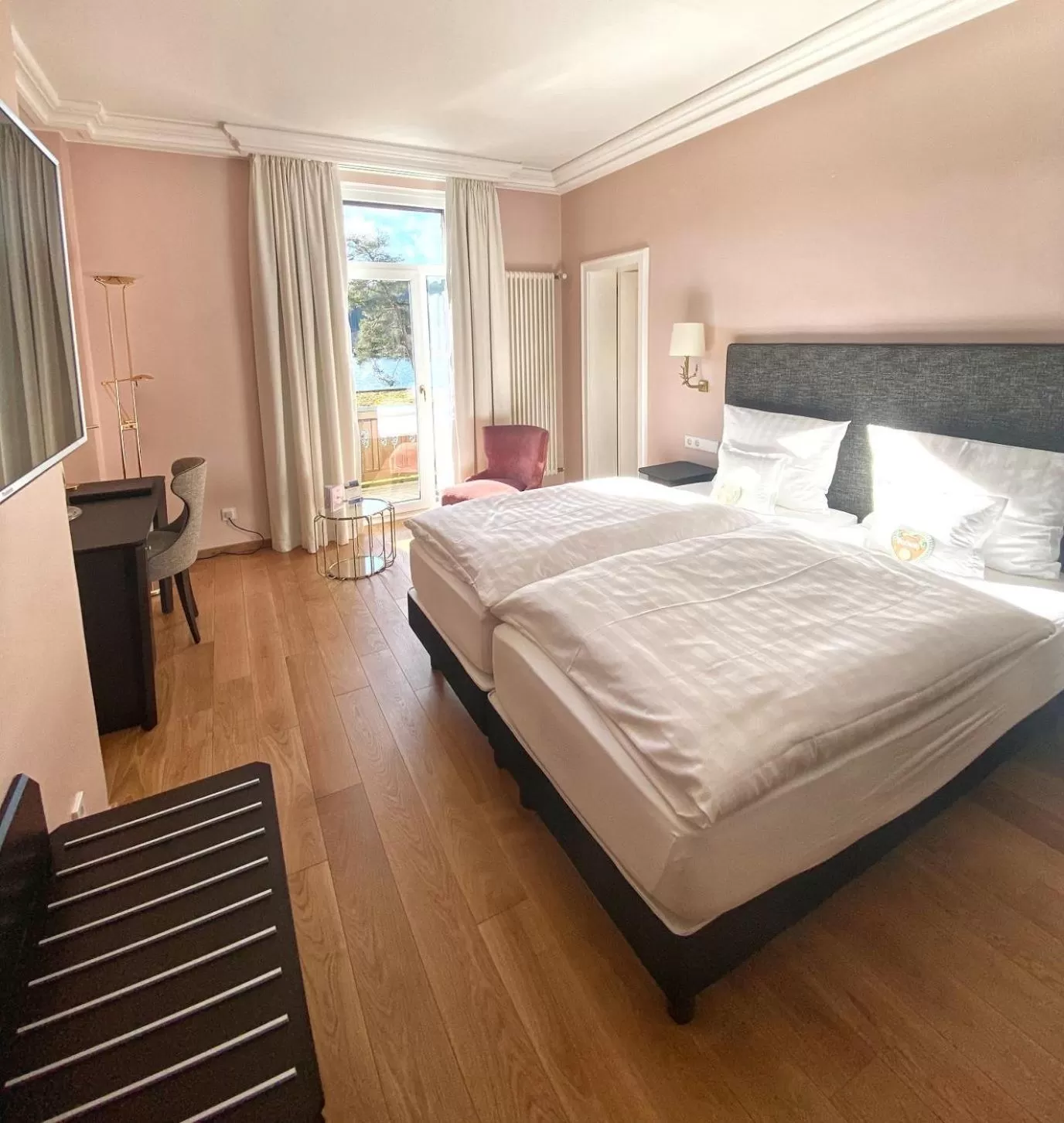 Photo of the whole room, Bed in Treschers Schwarzwald Hotel