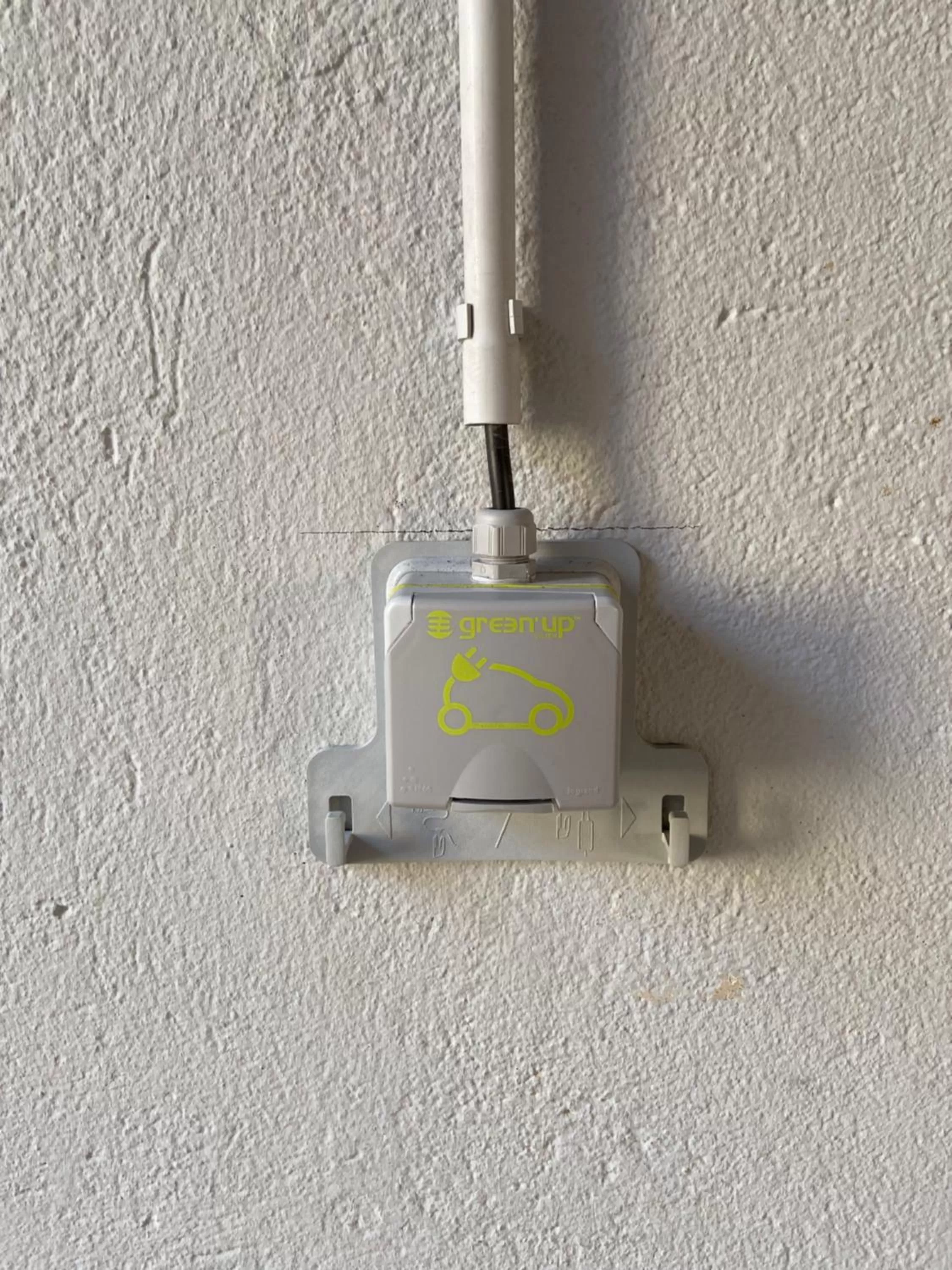 Parking in Hotel Colmar Vignes Eguisheim