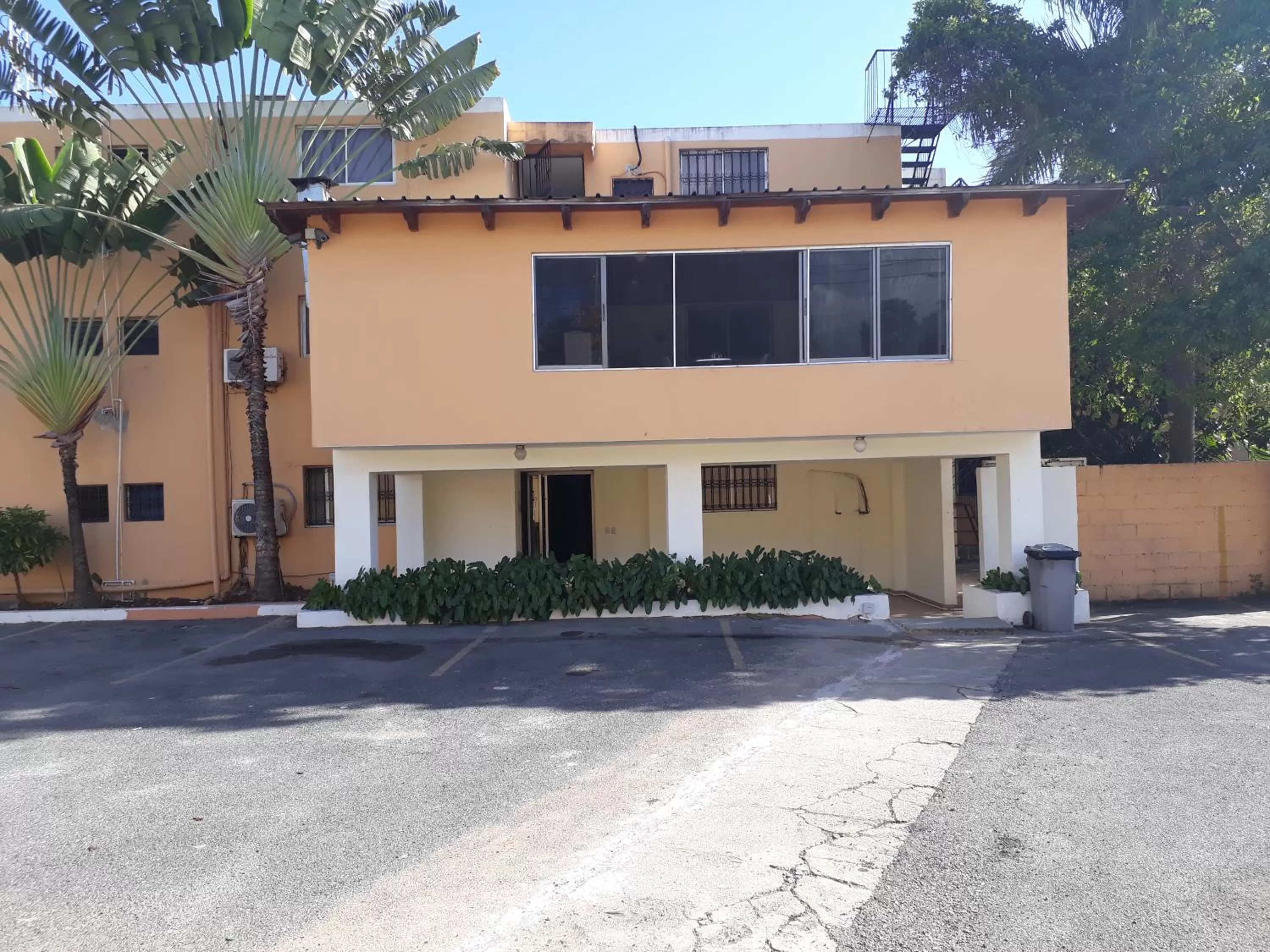 Property Building in Hotel Olimpo