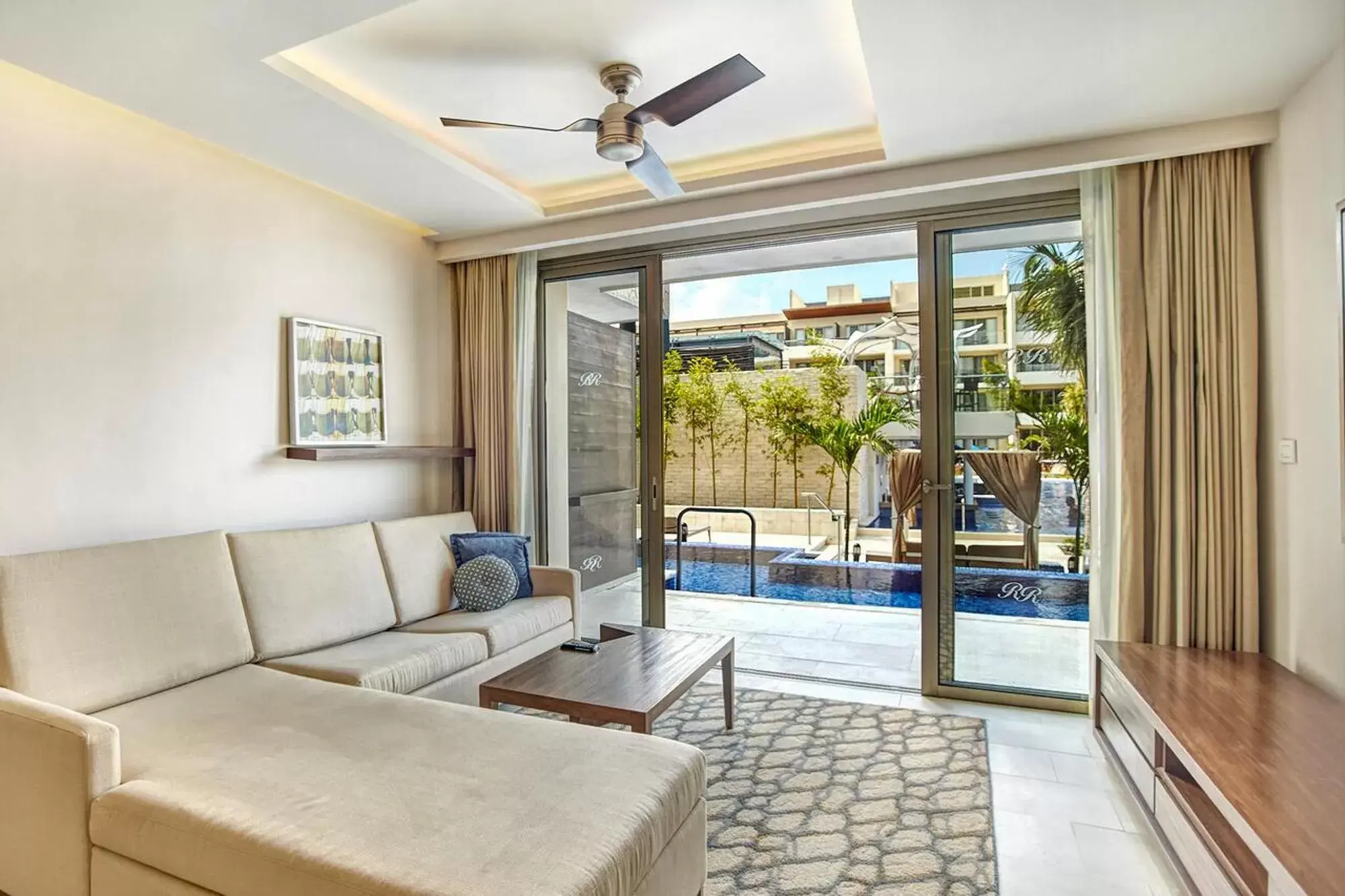 Luxury Presidential One Bedroom Suite Swim Out Diamond club in Royalton Riviera Cancun, An Autograph Collection All-Inclusive Resort & Casino Luxury Presidential One Bedroom Suite Swim Out Diamond club in Royalton Riviera Cancun, An Autograph Collection All-Inclusive Resort & Casino