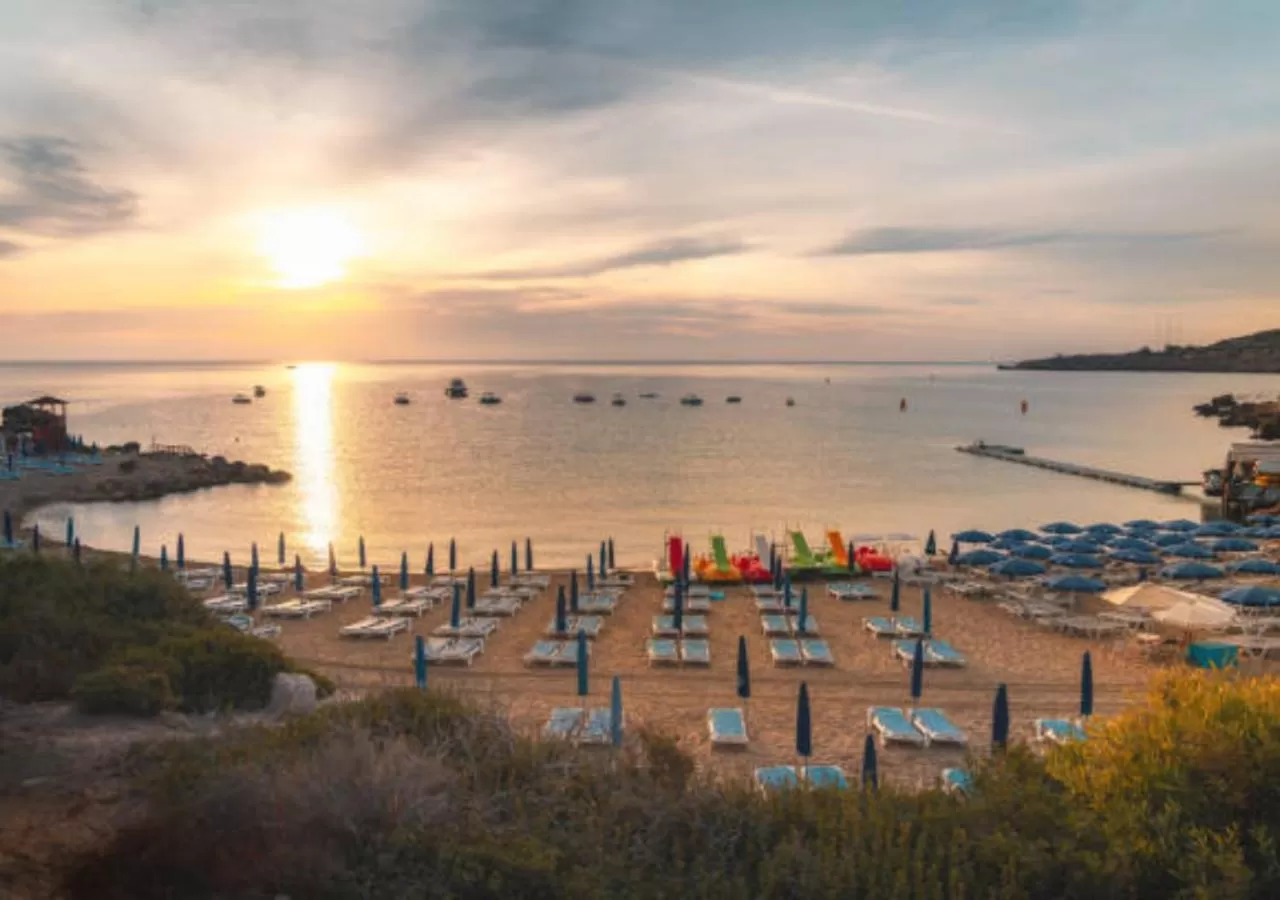 Nearby landmark, Beach in Konnos Bay Gardens