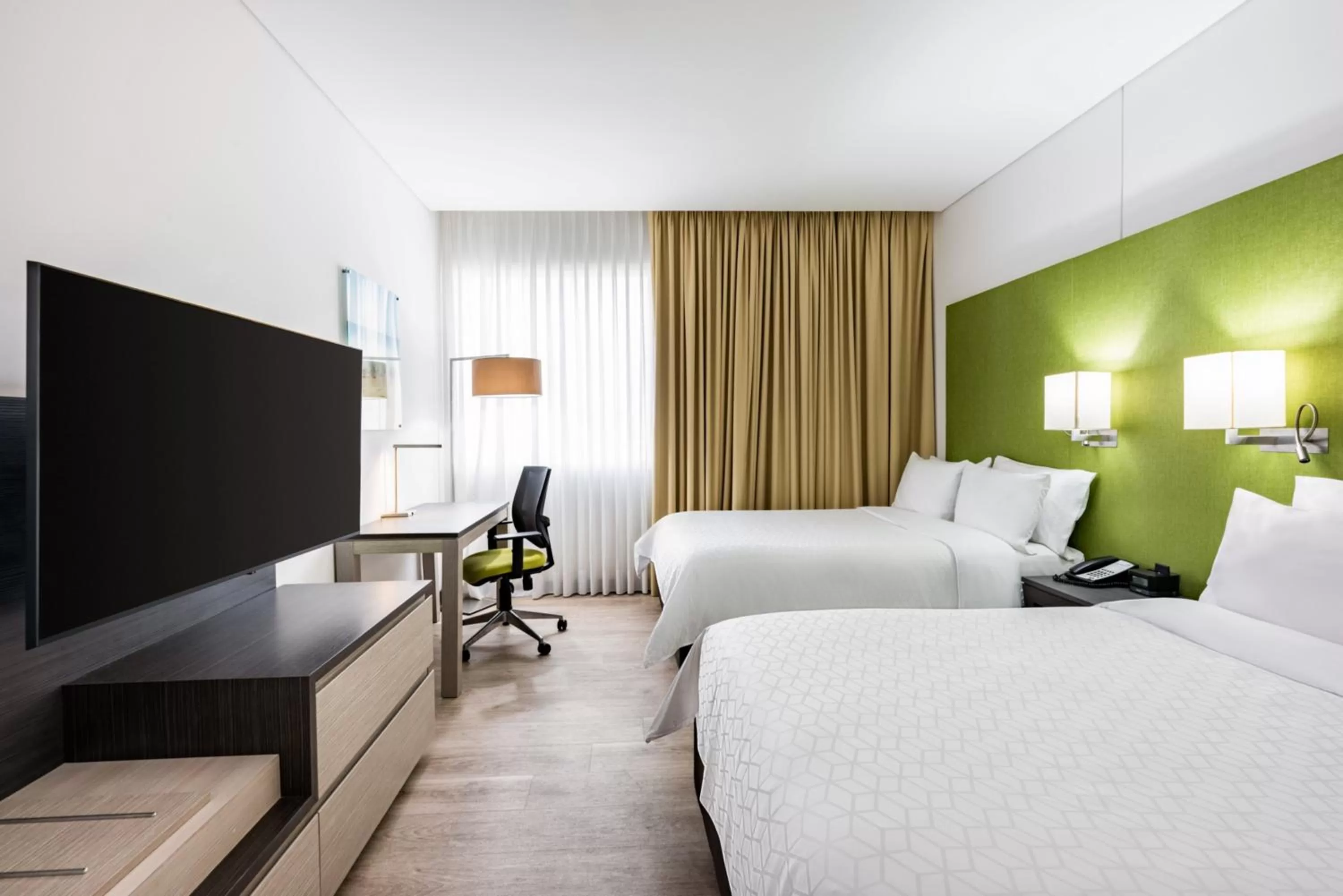 Photo of the whole room, Bed in Holiday Inn Express - Cartagena Bocagrande by IHG