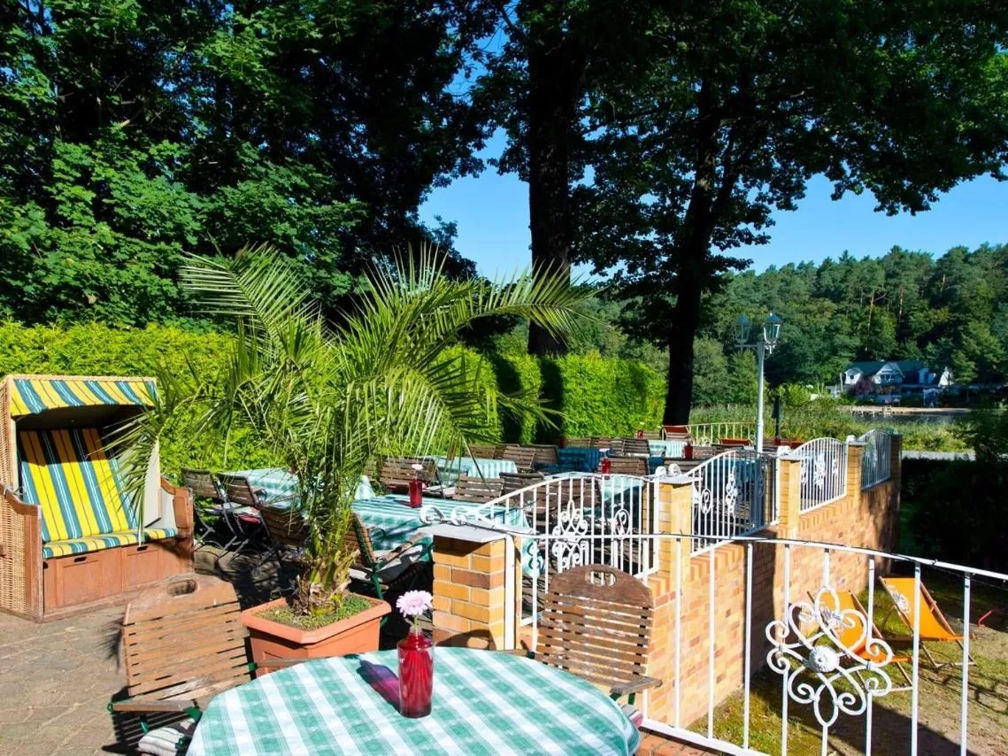 Dining area in Seeschloß