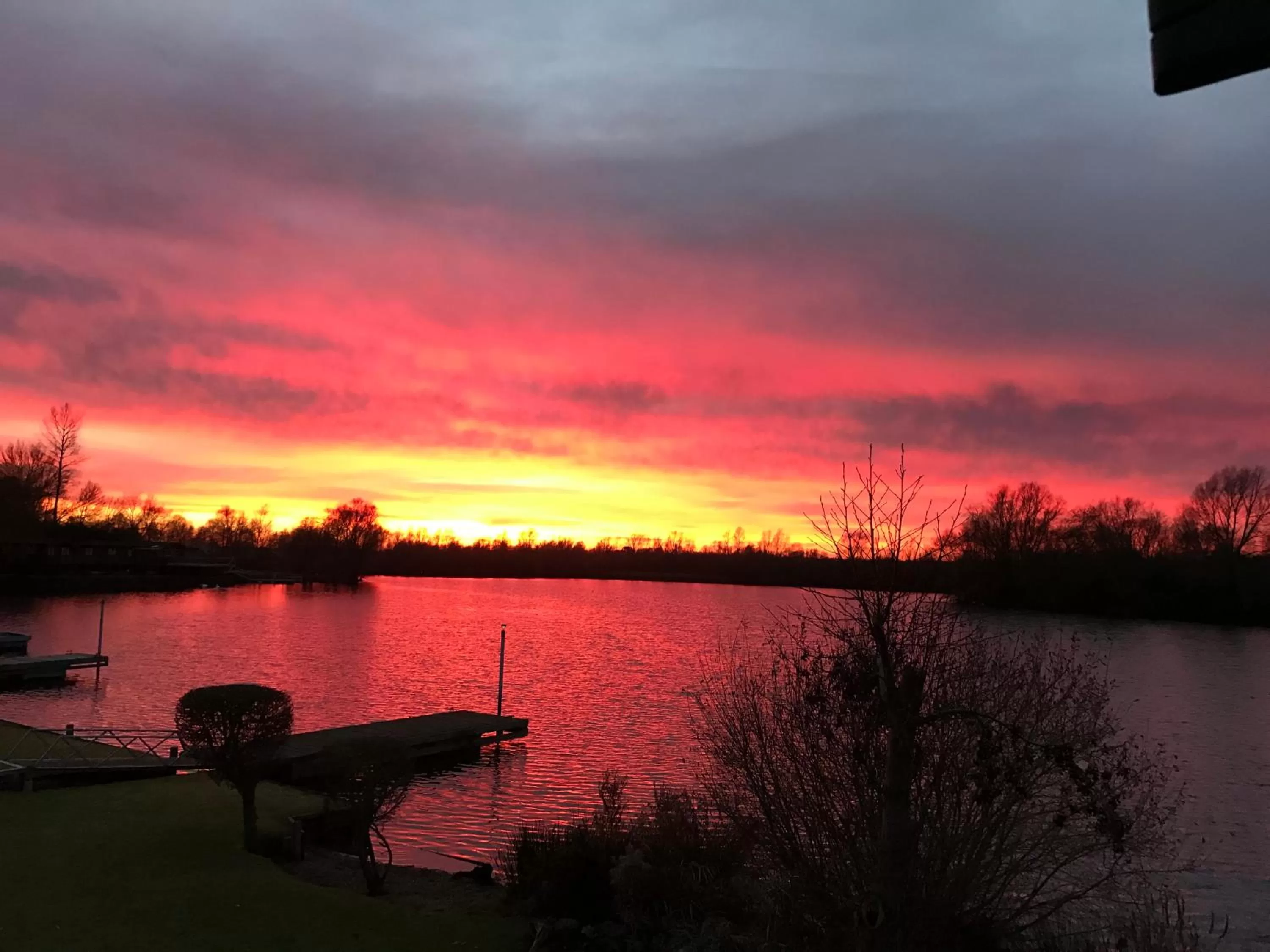 Neighbourhood in The Lion Hotel