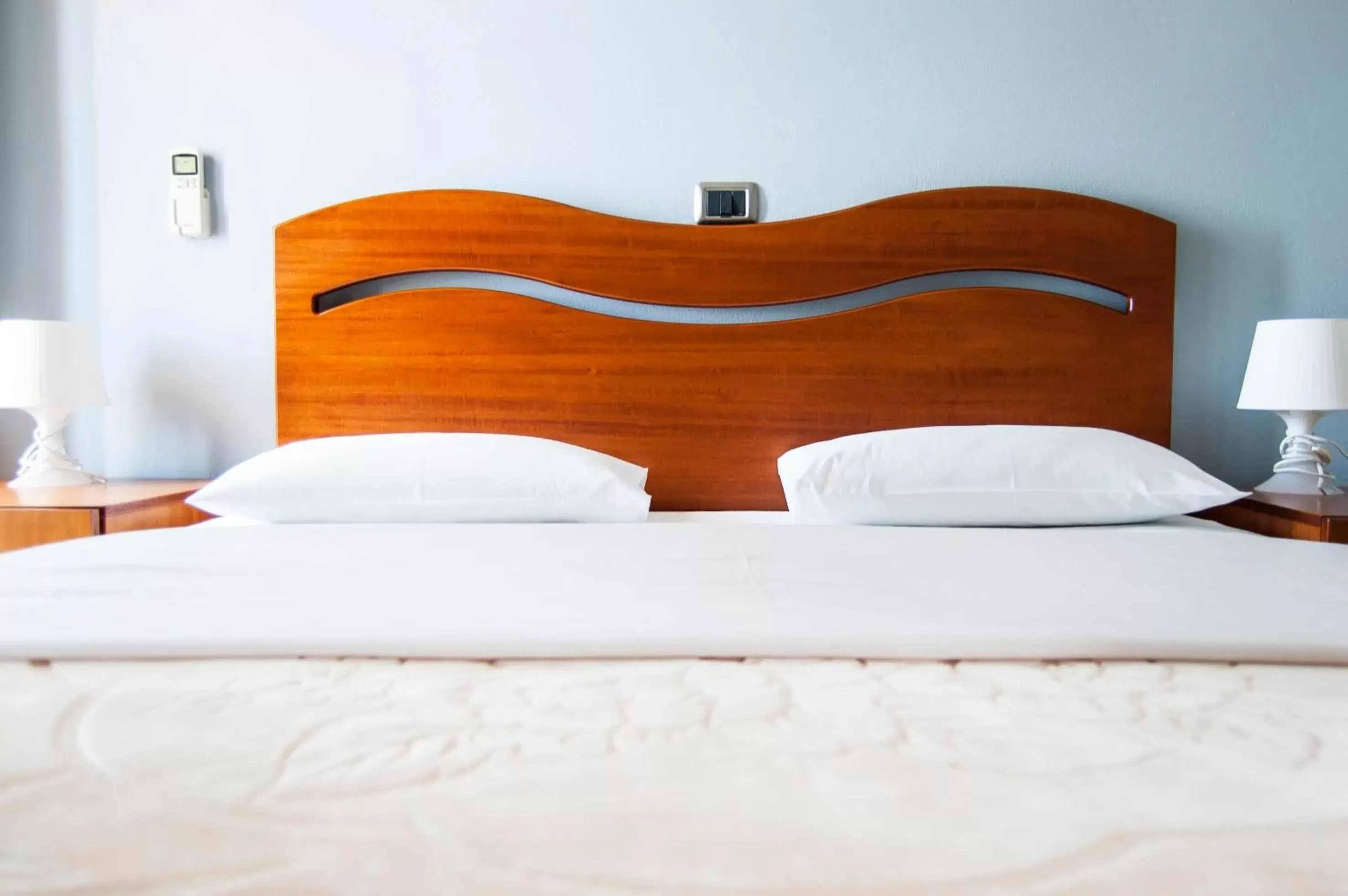 Double Room with Balcony and Mountain View in Dhima Hotel Double Room with Balcony and Mountain View in Dhima Hotel