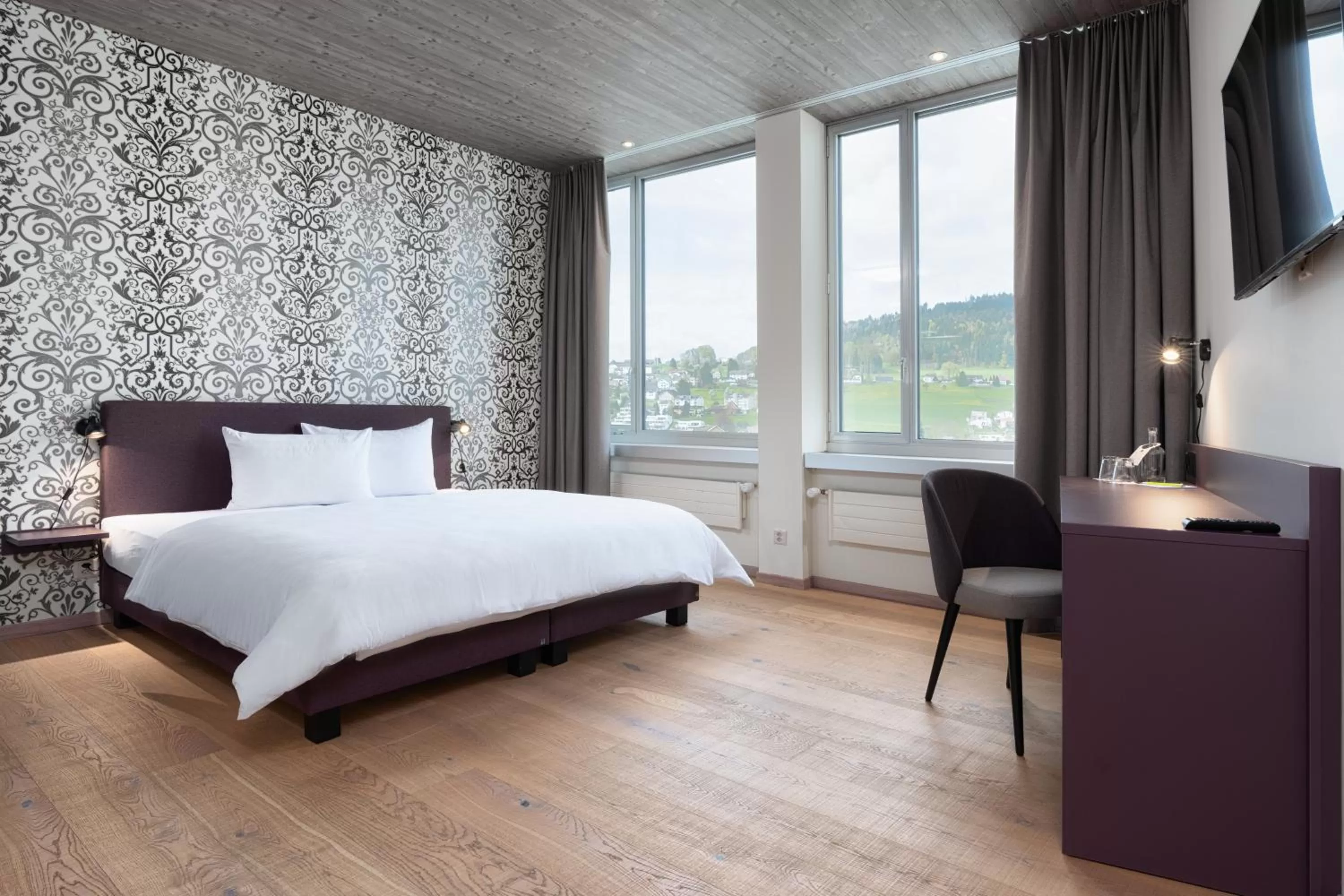 Photo of the whole room, Bed in b-smart hotel Menziken