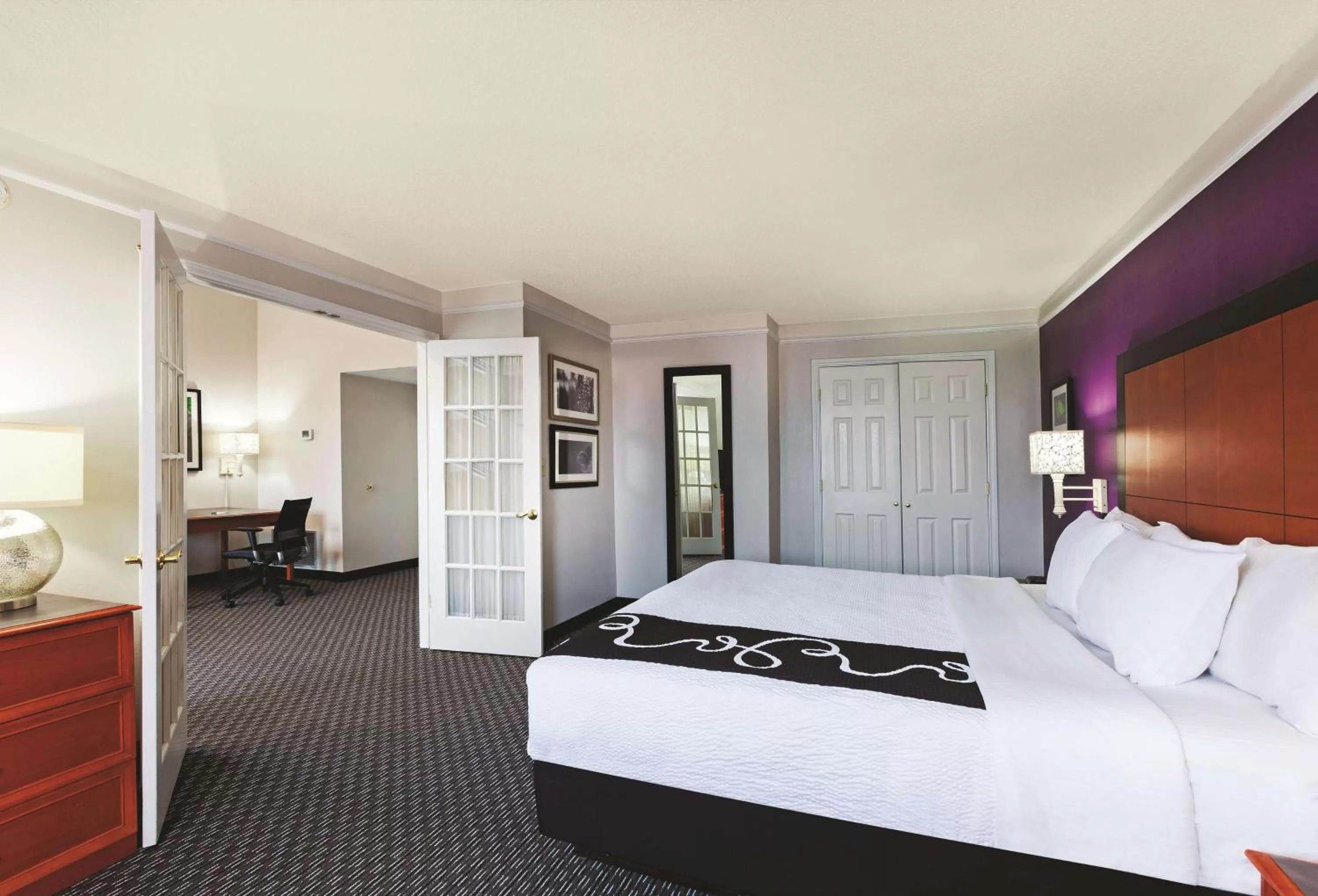 Photo of the whole room, Bed in La Quinta Inn by Wyndham Odessa