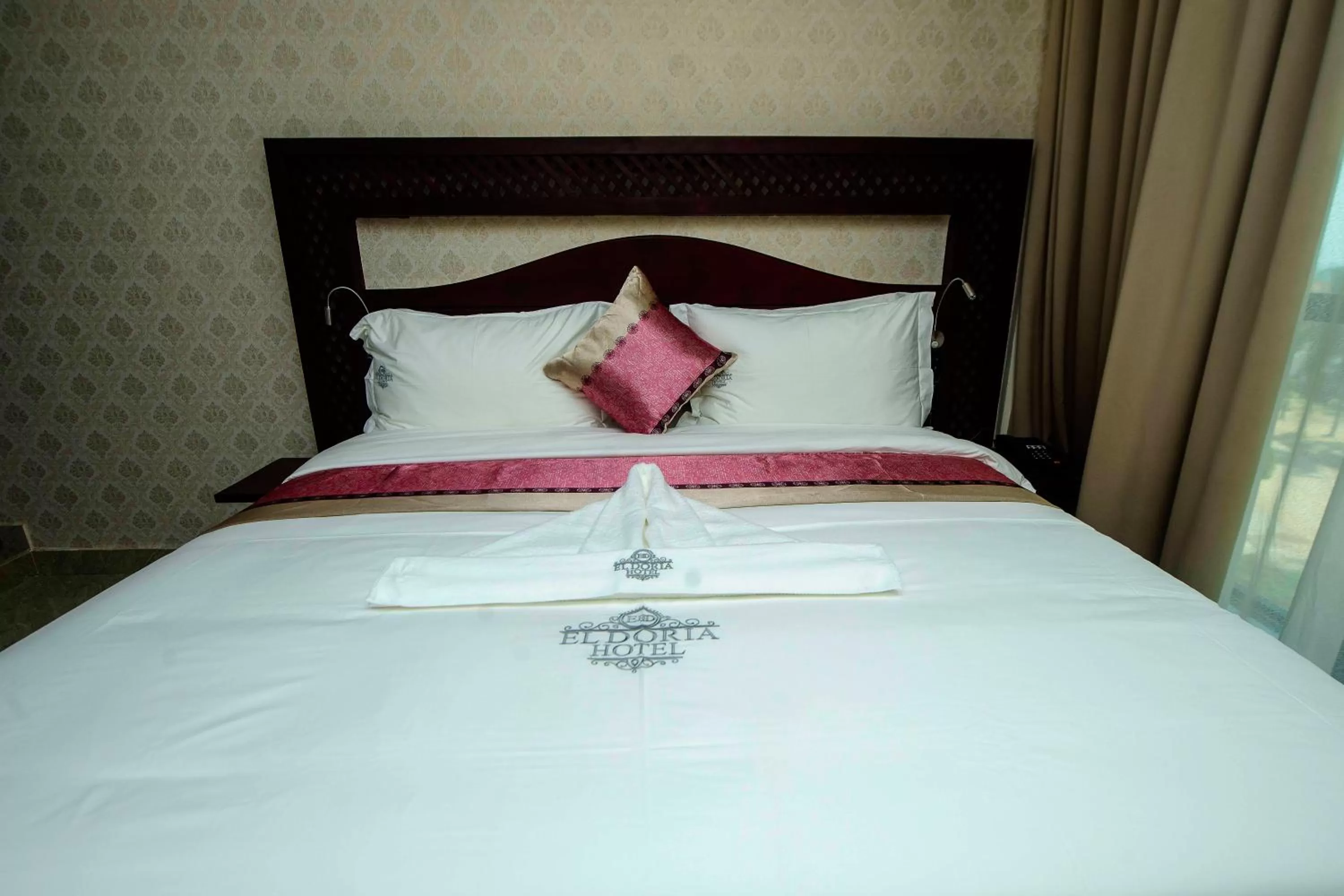 Bedroom, Bed in El Doria Hotel