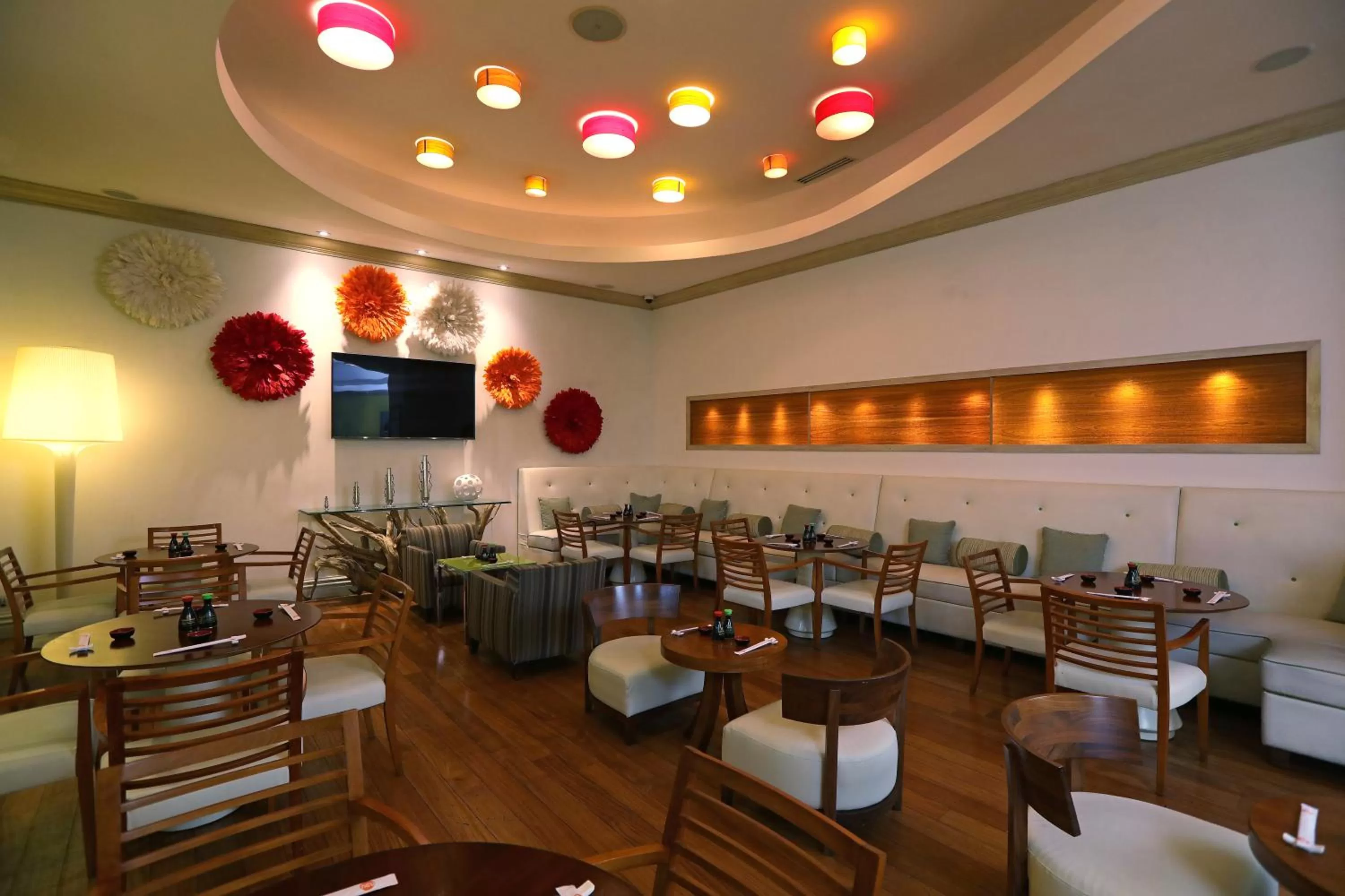 Restaurant/places to eat in InterContinental Costa Rica at Multiplaza Mall by IHG