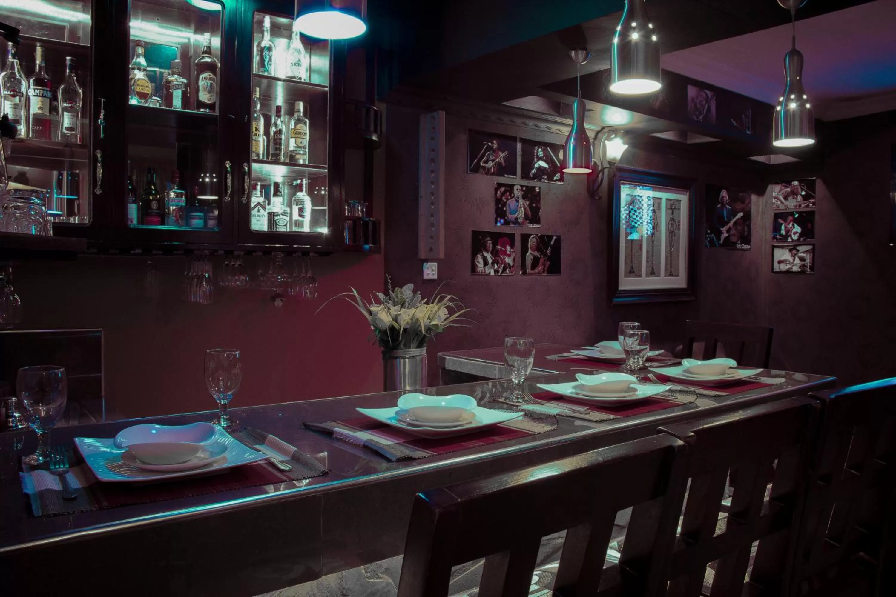 Lounge or bar in Zawadi House Lodge