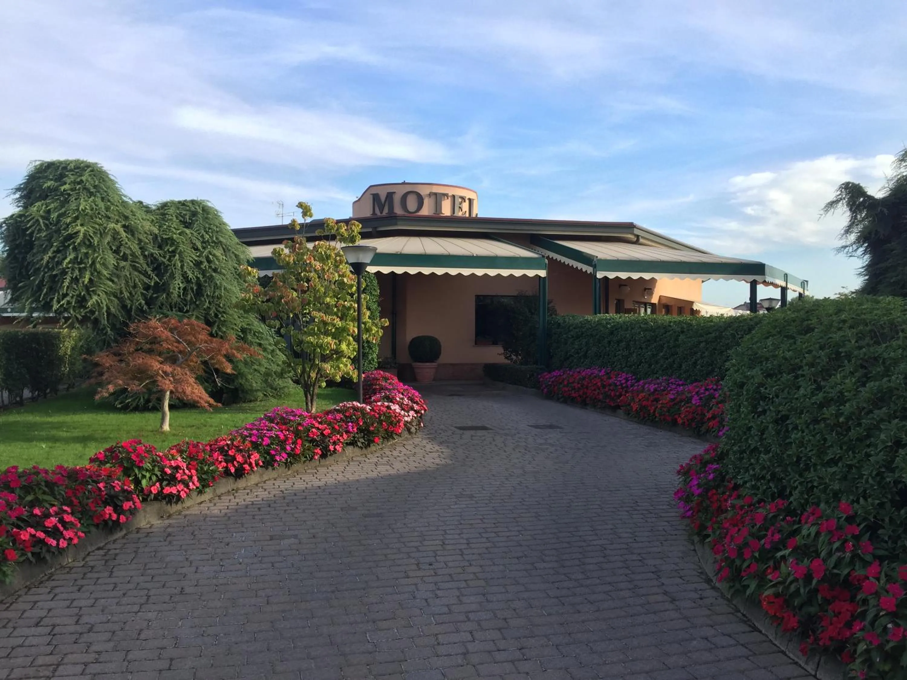 Property building in Hotel Motel Luna