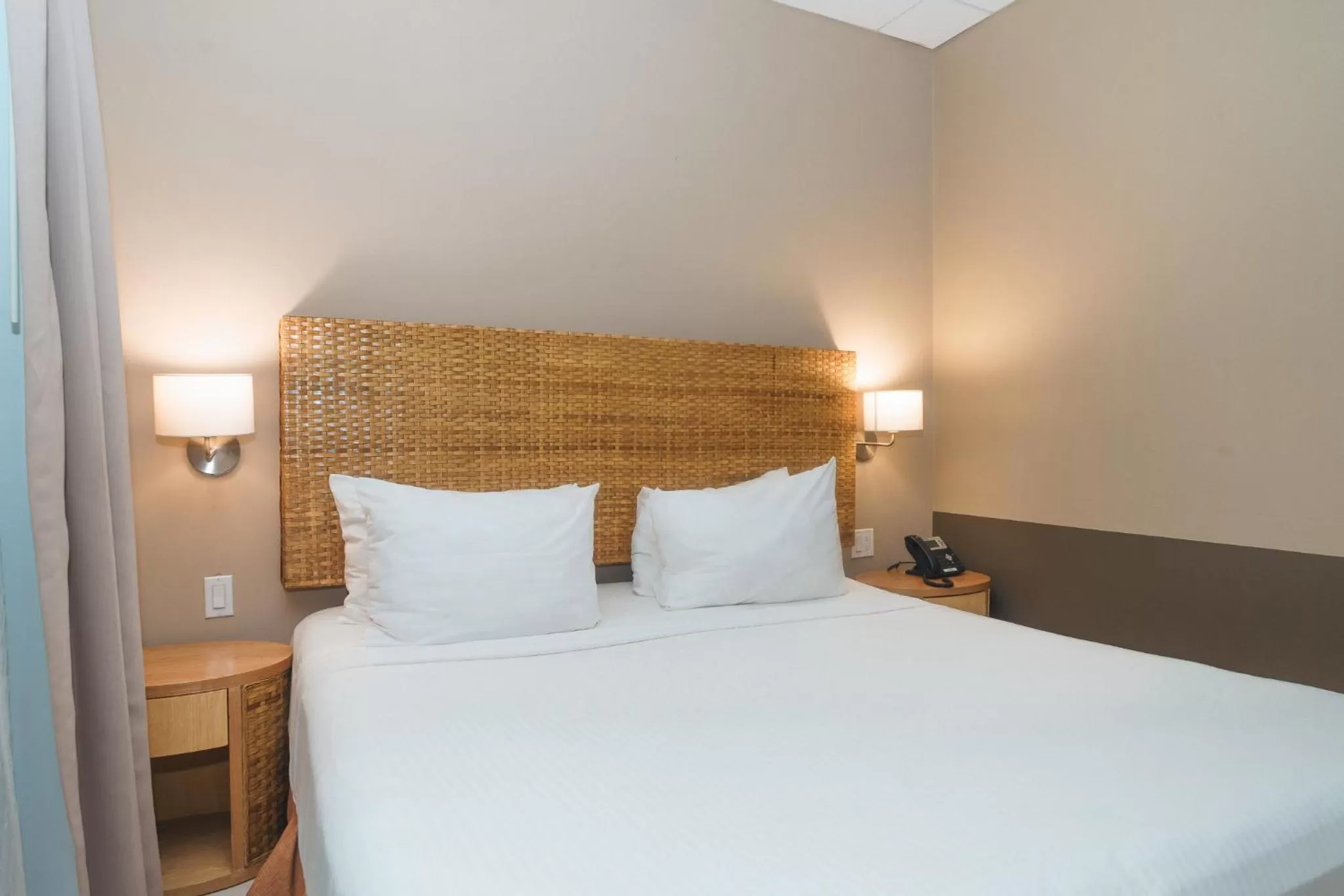 Bed in Jacana Amazon Wellness Resort