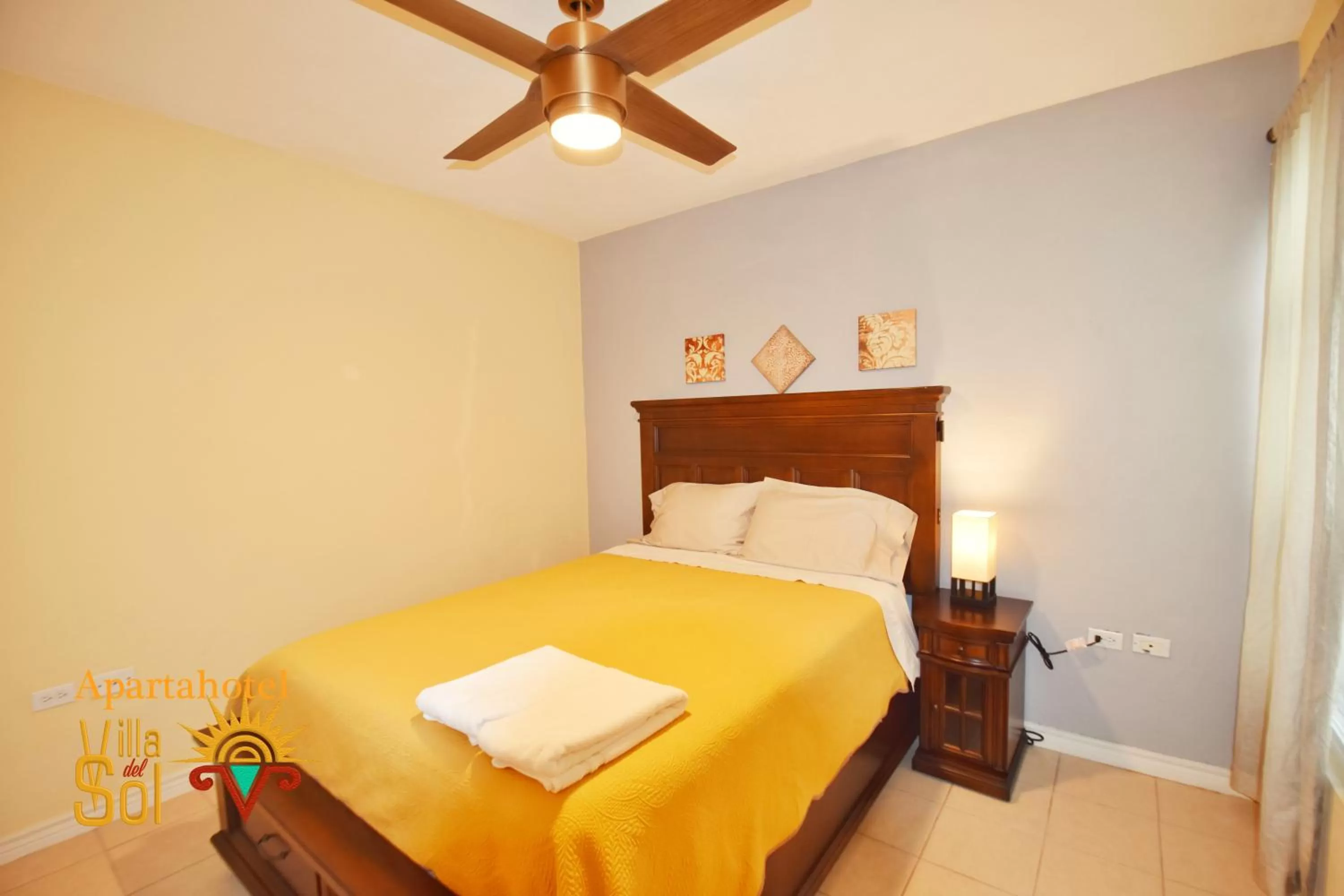 Bed in Villa Del Sol