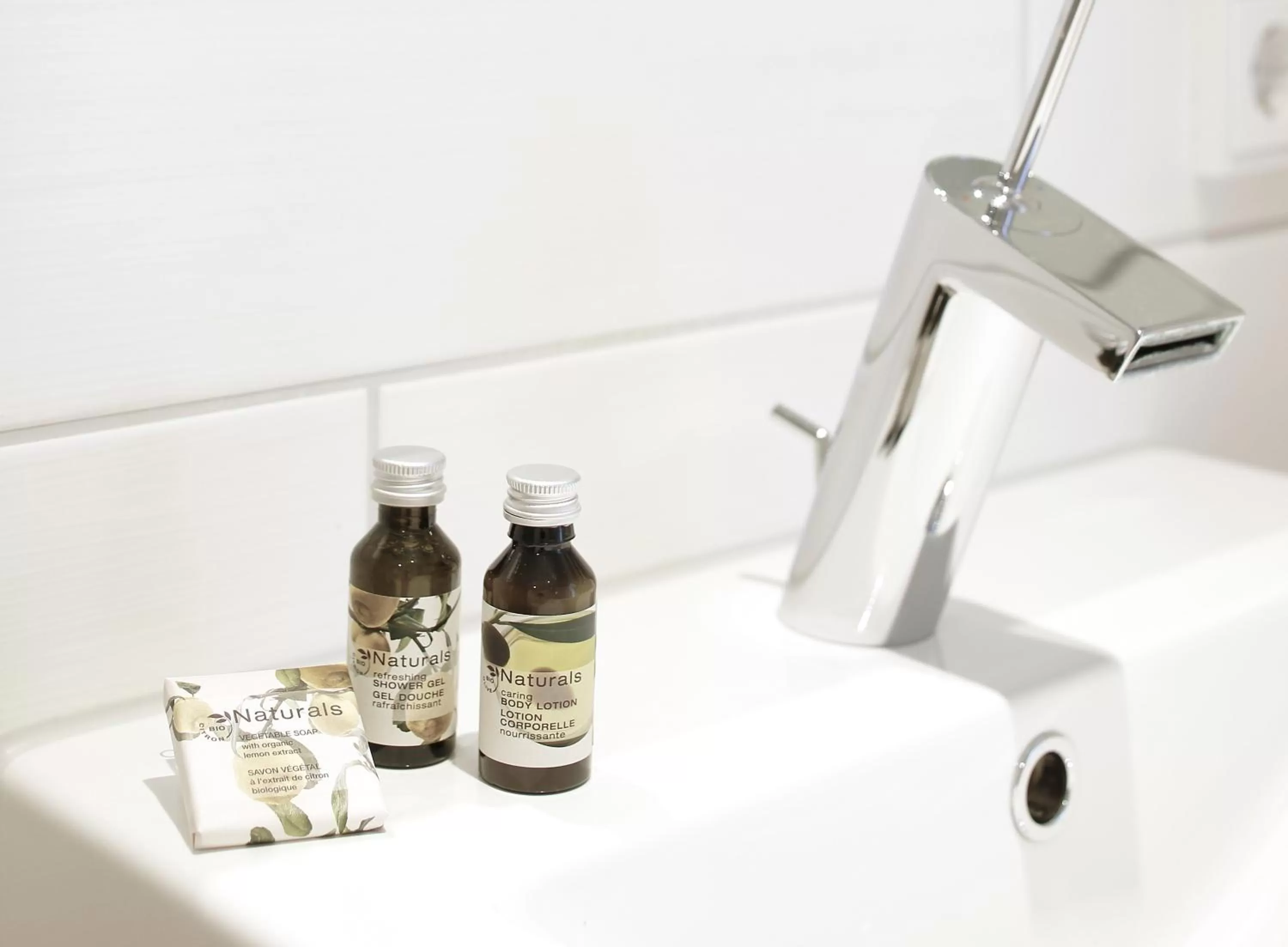 Bathroom in Limes Hotel