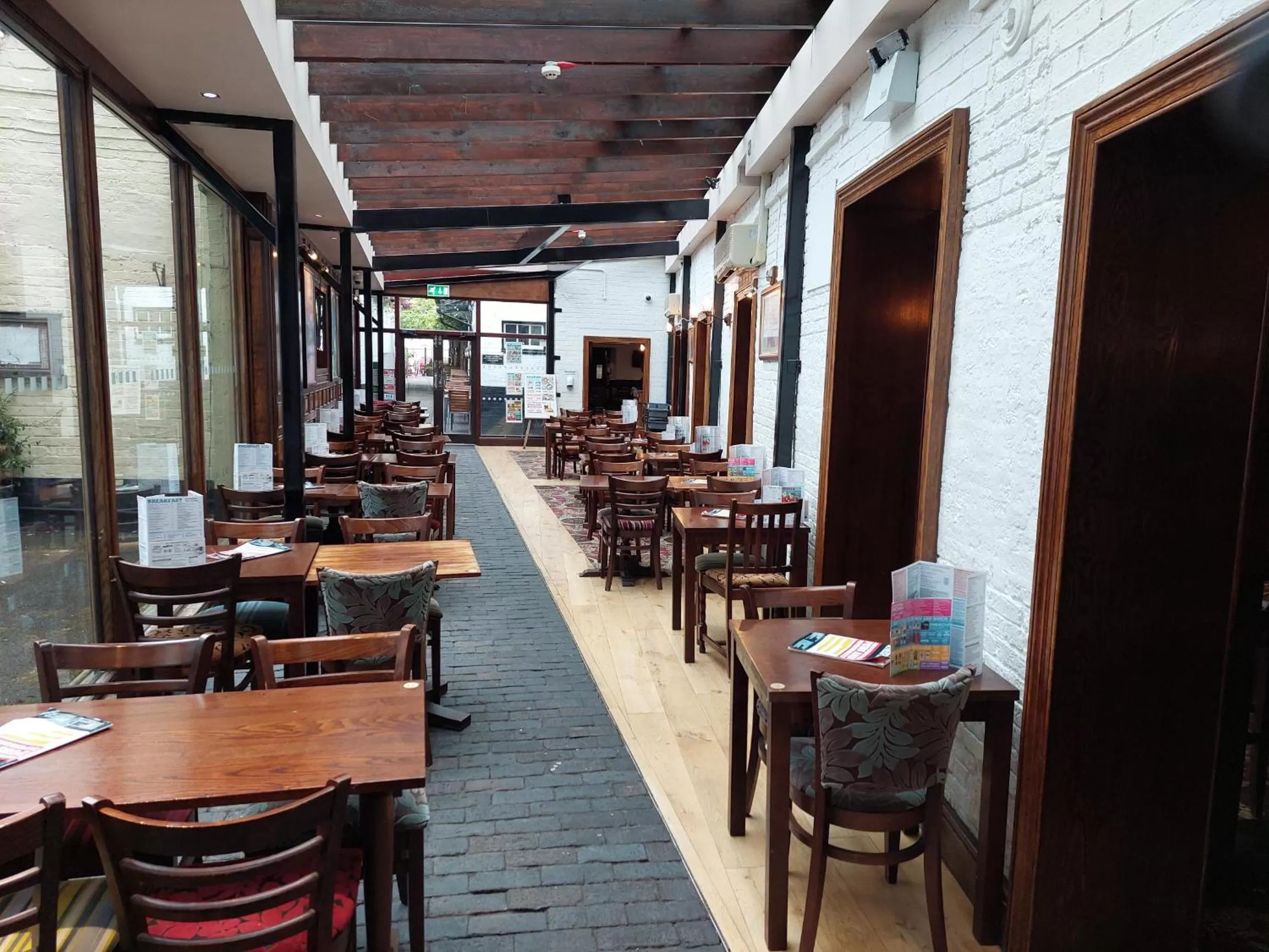 Dining area, Restaurant/Places to Eat in George Hotel Wetherspoon