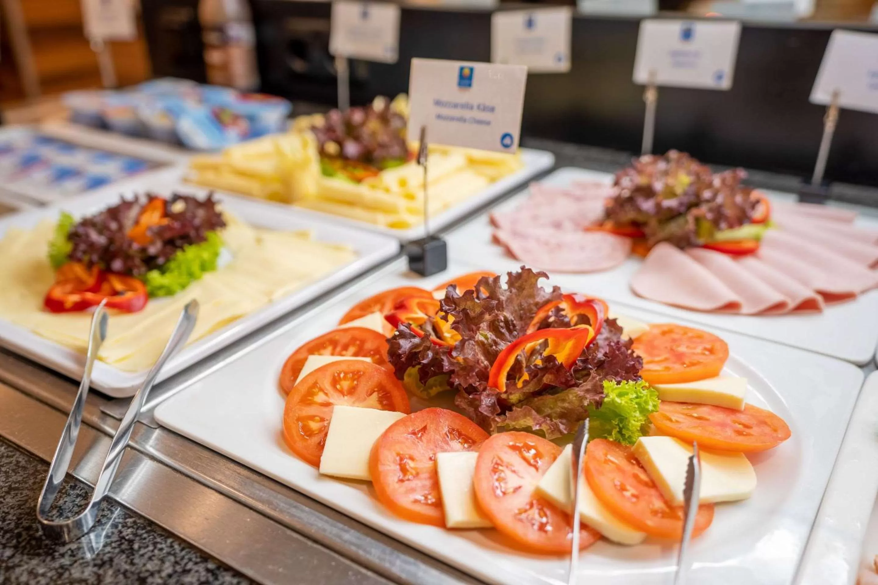 Restaurant/places to eat in Comfort Hotel Frankfurt Central Station