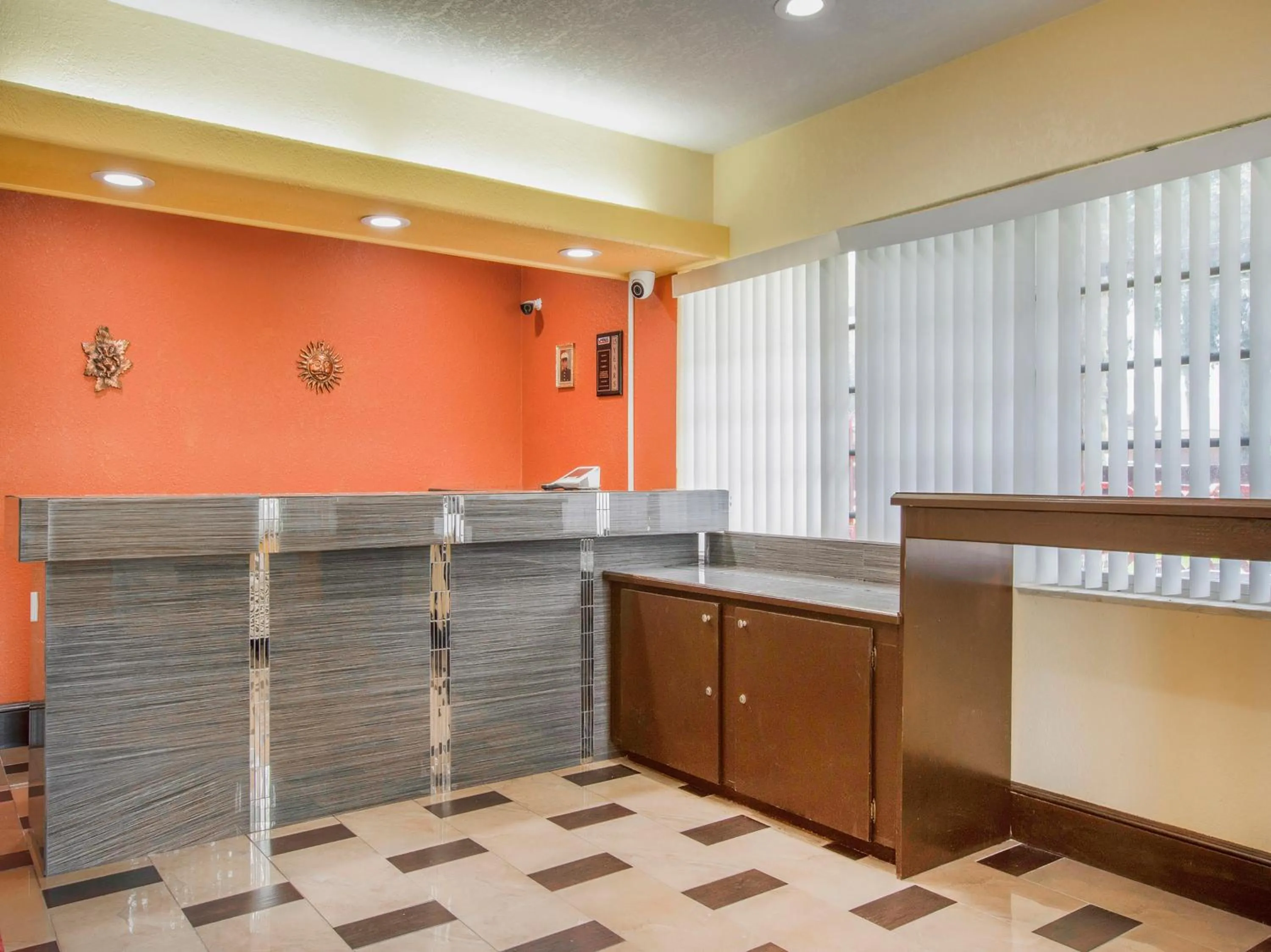 Lobby or reception in OYO Superior Budget Inn Bartow