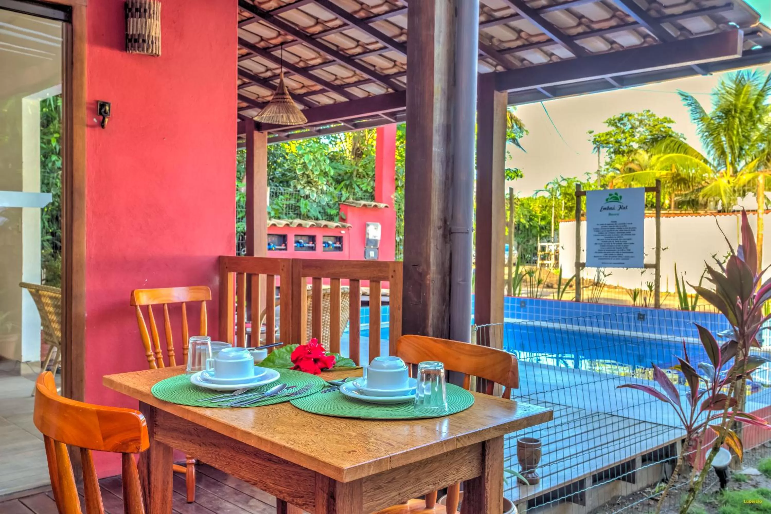 Dining area in i9 Embaú Flats & Suites