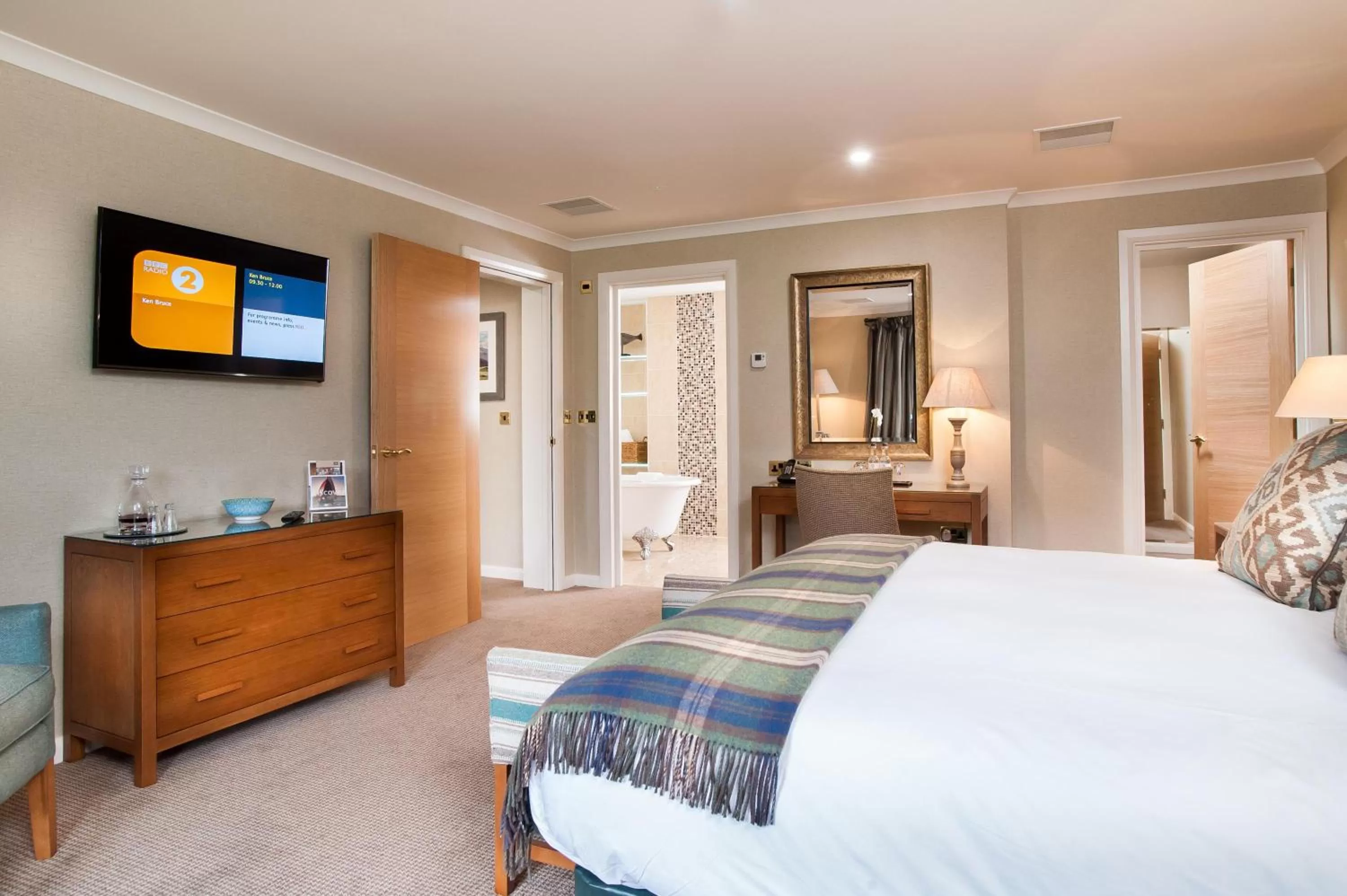 Bed in Parkway Hotel & Spa