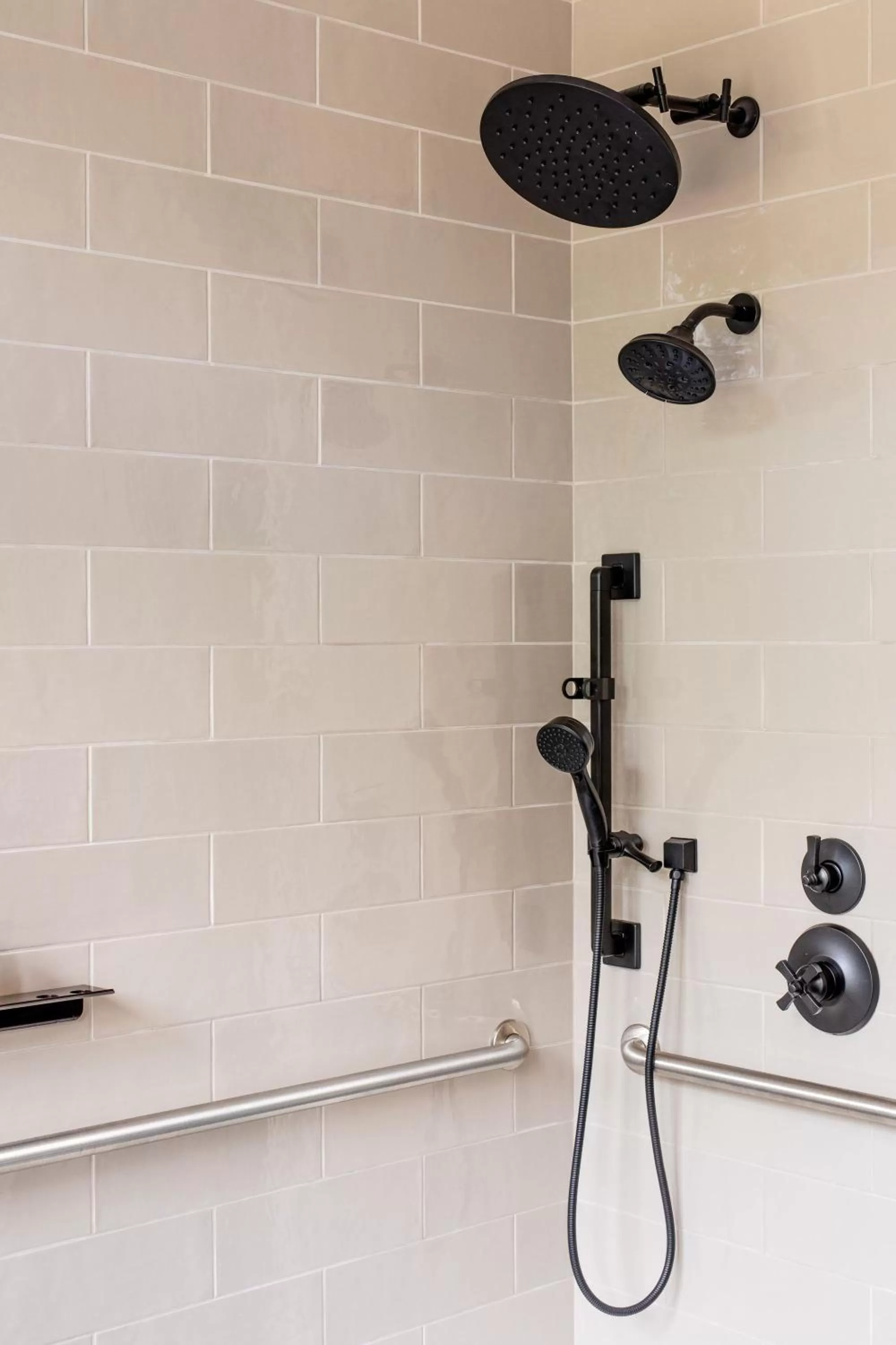 Bathroom in The Lodge at St Edward Park