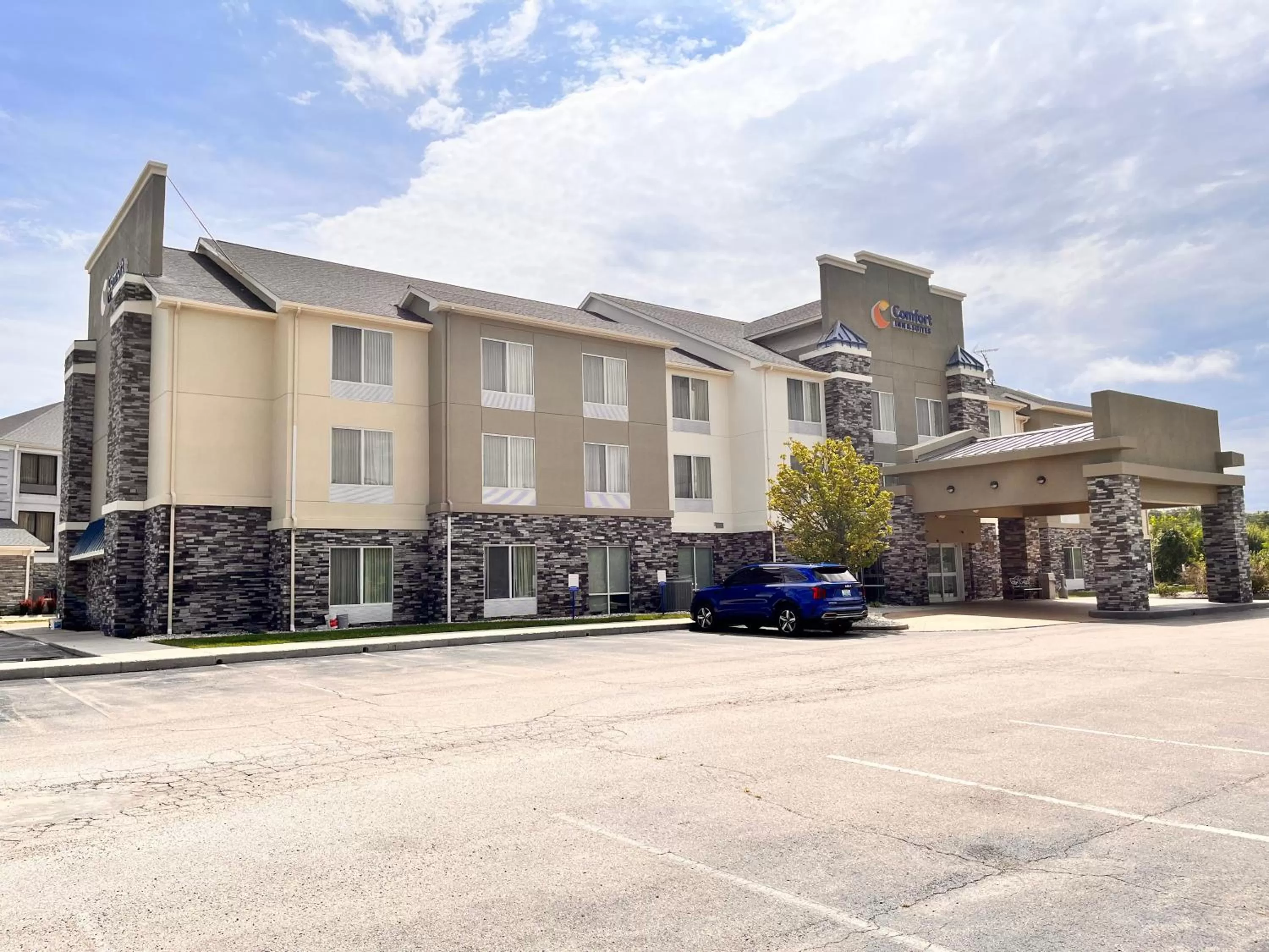 Property building in Comfort Inn & Suites Berea
