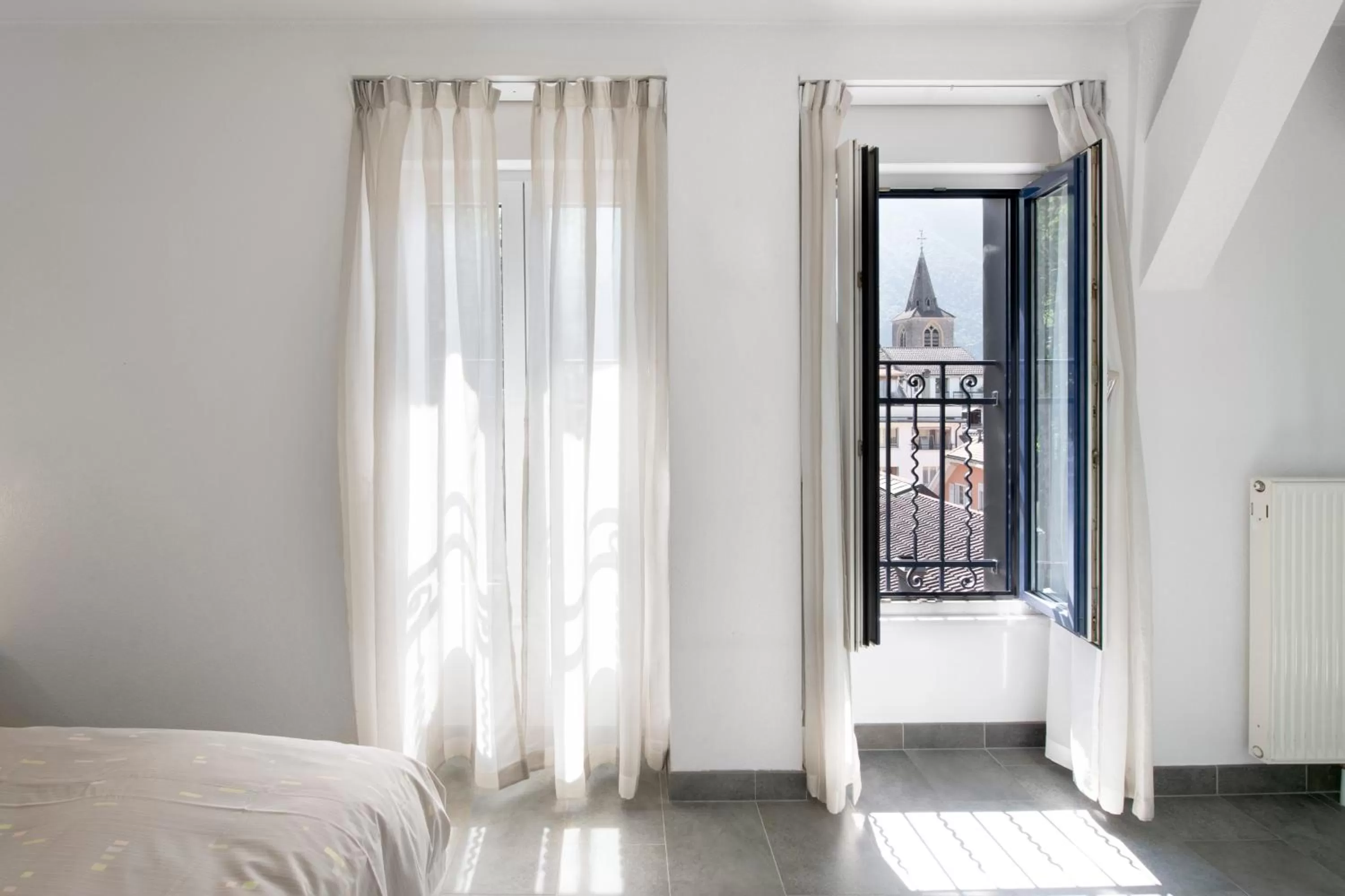 Bed in Hôtel du Port