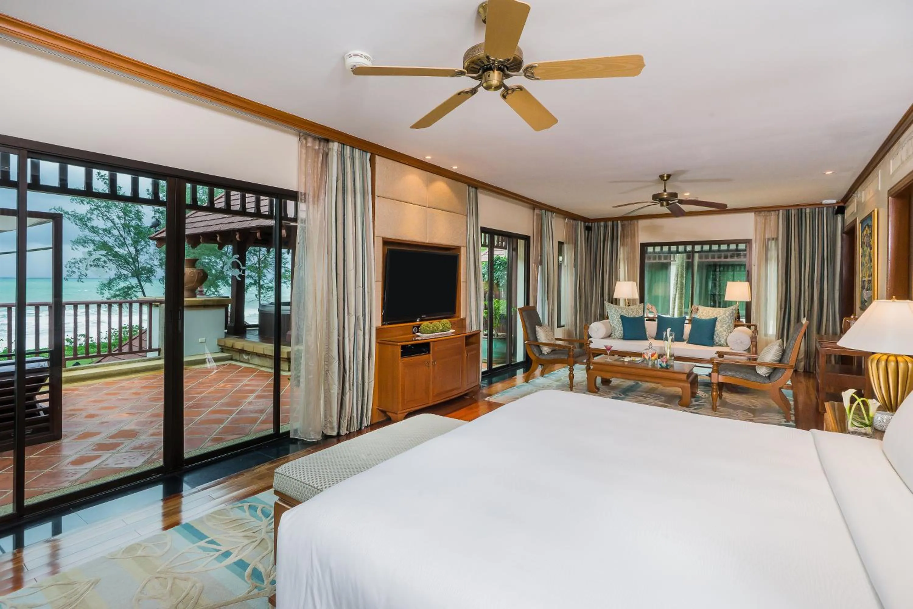 Photo of the whole room, Bed in JW Marriott Phuket Resort and Spa