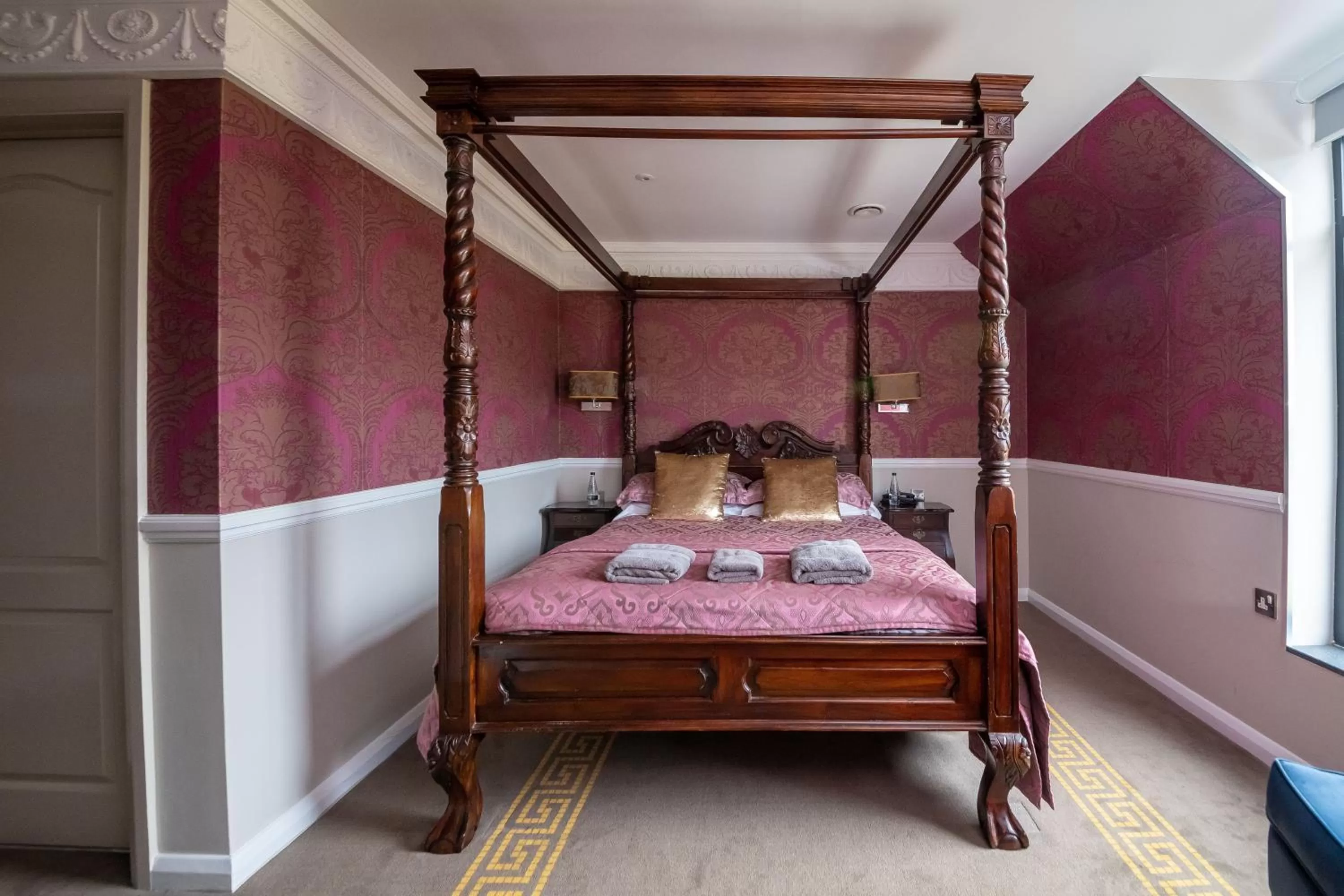 Bed in Guildford Manor Hotel & Spa