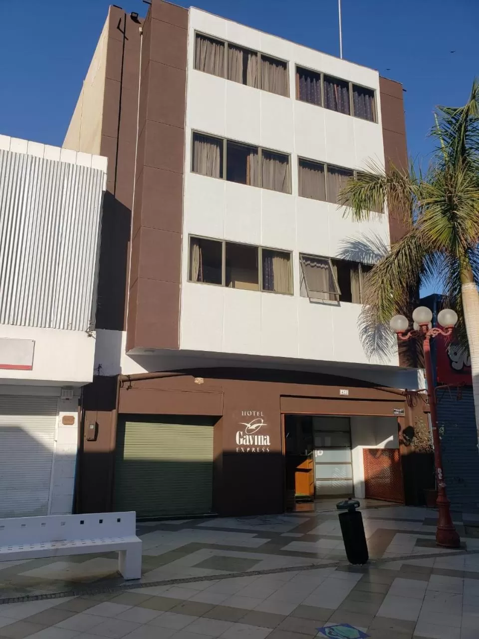 Facade/entrance in Hotel Gavina Express